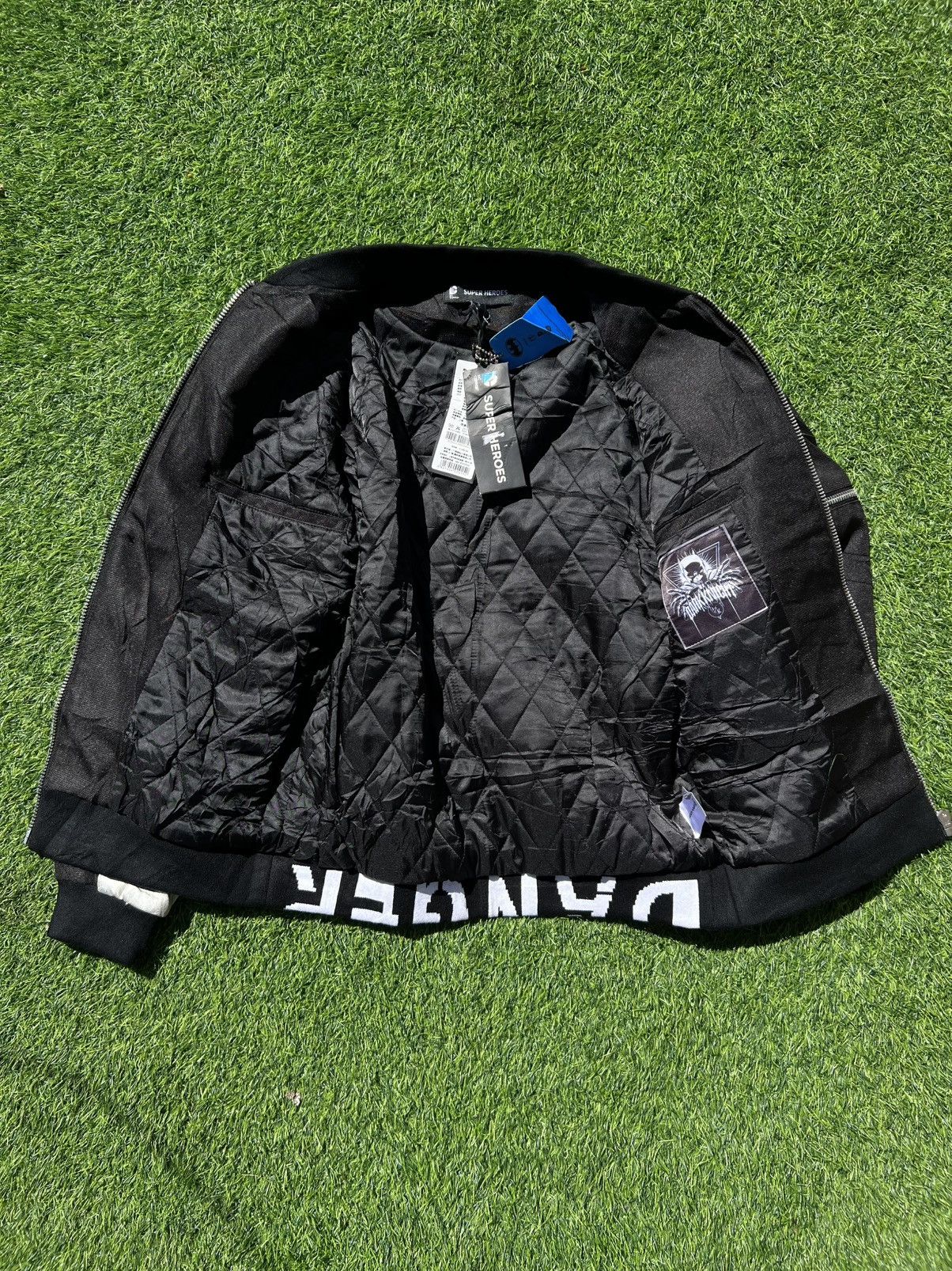 DC Comics Rare Batman "The Dark Knight" Archival-Style Tactical Bomber Size US S / EU 44-46 / 1 - 16 Thumbnail