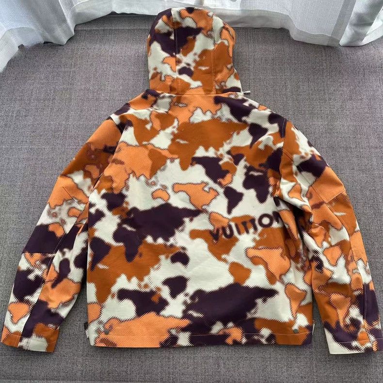 Louis Vuitton Louis Vuitton Orange Camo Hooded Jacket Size US M / EU 48-50 / 2 - 2 Thumbnail