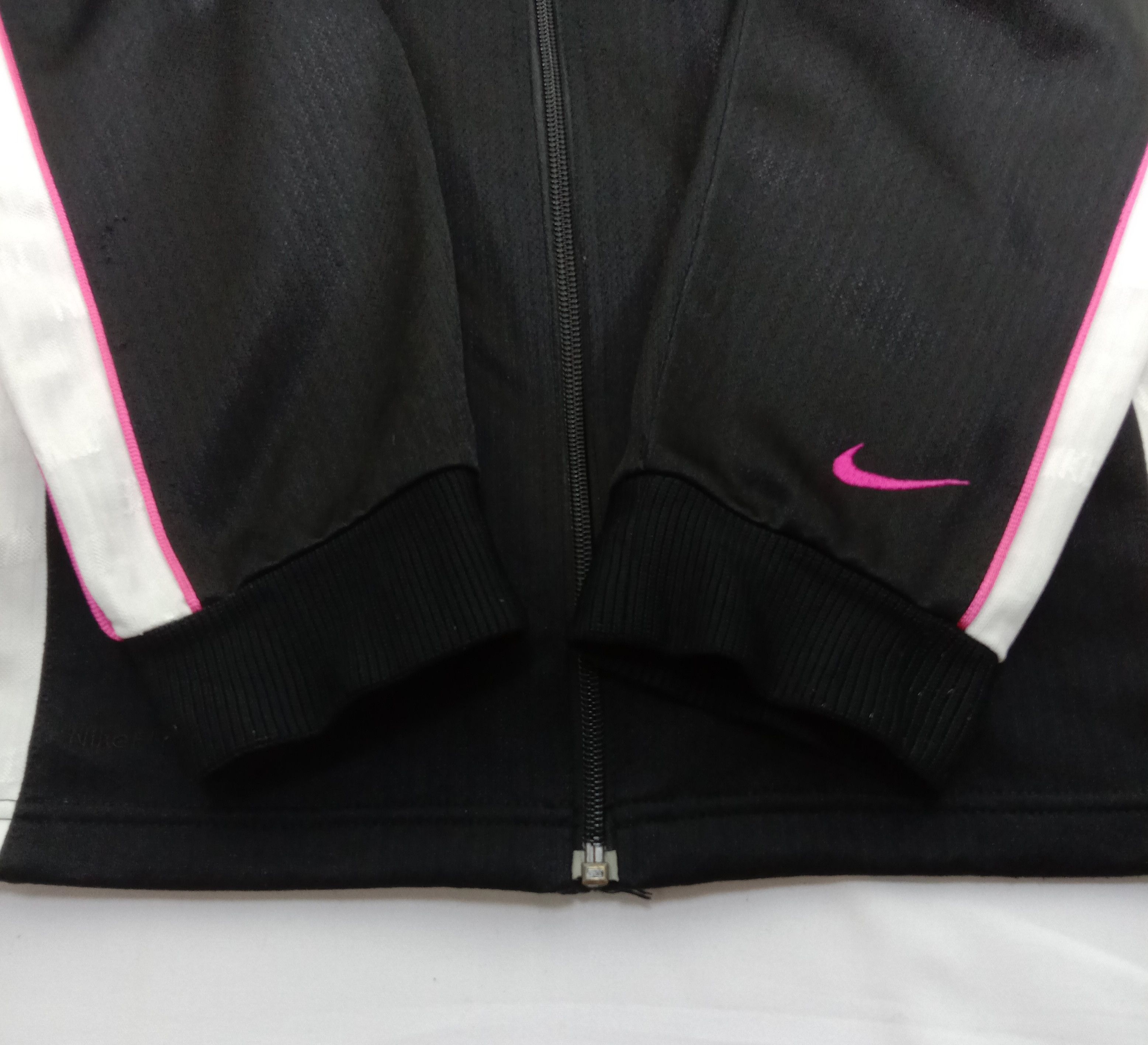 Nike Vintage Nike Dry Fit Sportwear Size US XL / EU 56 / 4 - 6 Thumbnail