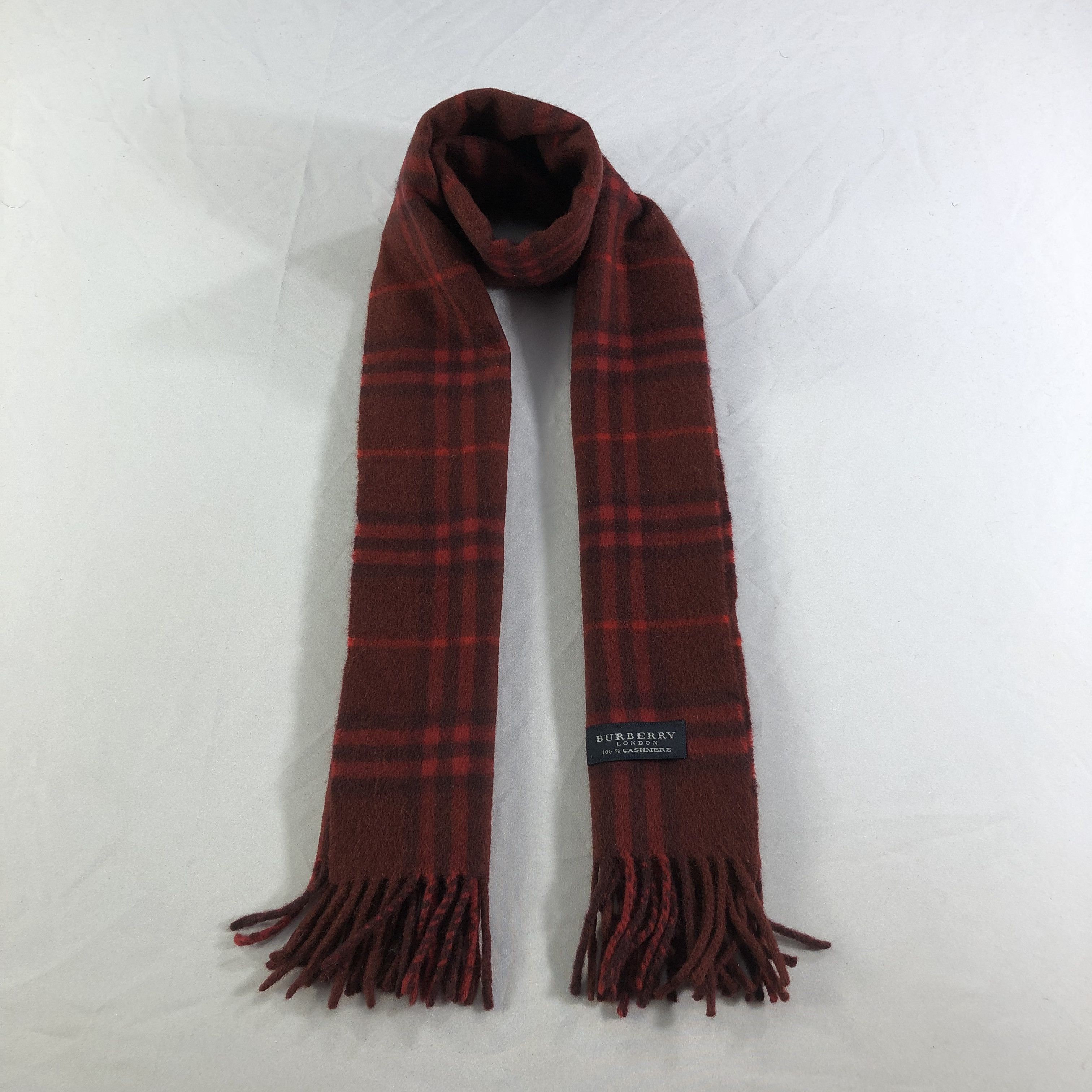 Burberry Burberry Nova Check Cashmere Scarf Muffler V1654 Size ONE SIZE - 1 Thumbnail