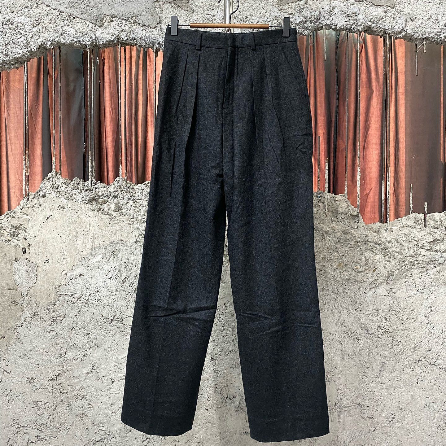 Celine CELINE Wool Pleated Trousers Size 28 Size 34R - 1 Thumbnail