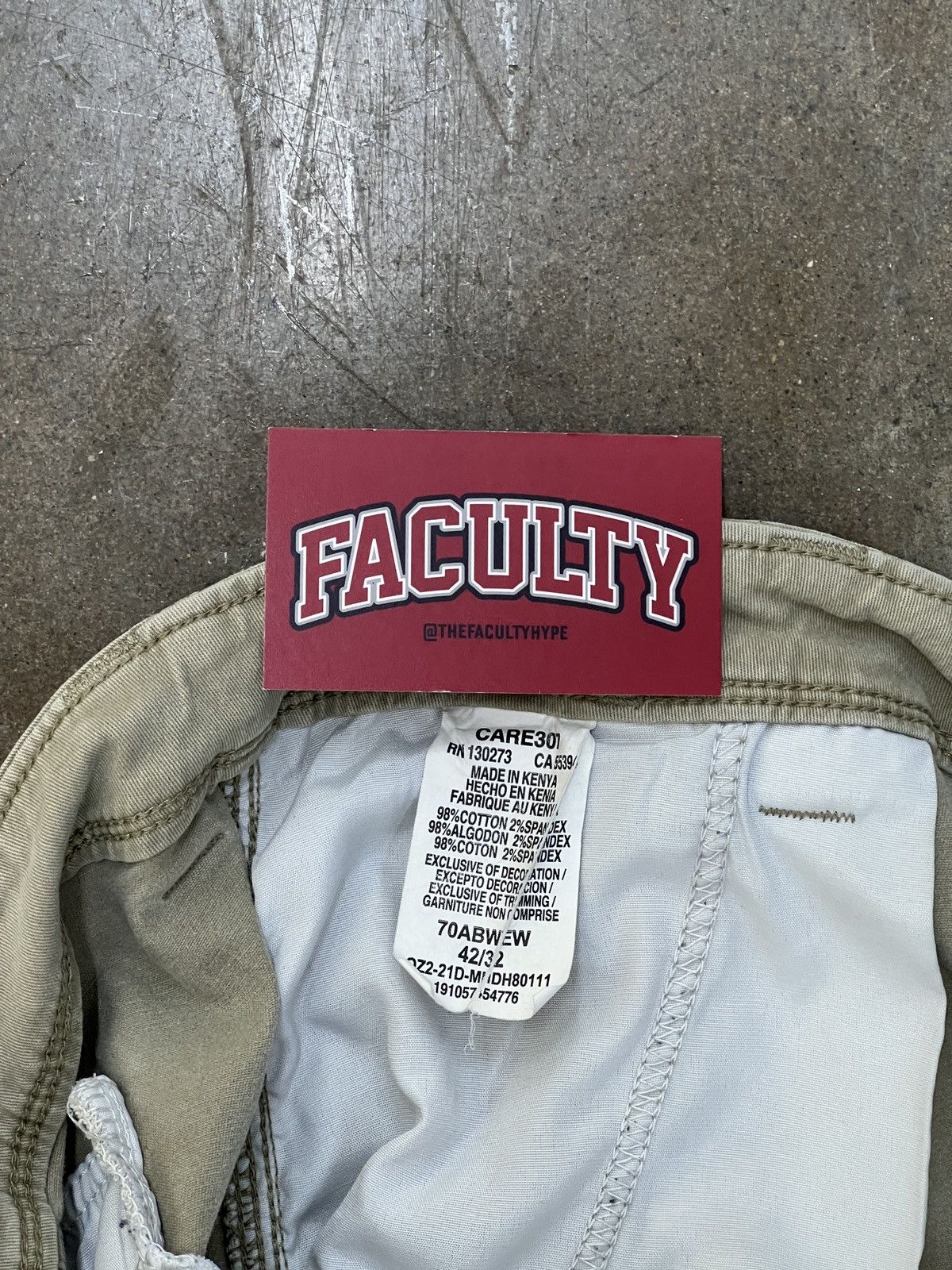 Vintage × Wrangler Vintage Wrangler Khaki Cargo Pants Relaxed Fit sz. 42x32 Size US 42 / EU 58 - 3 Thumbnail