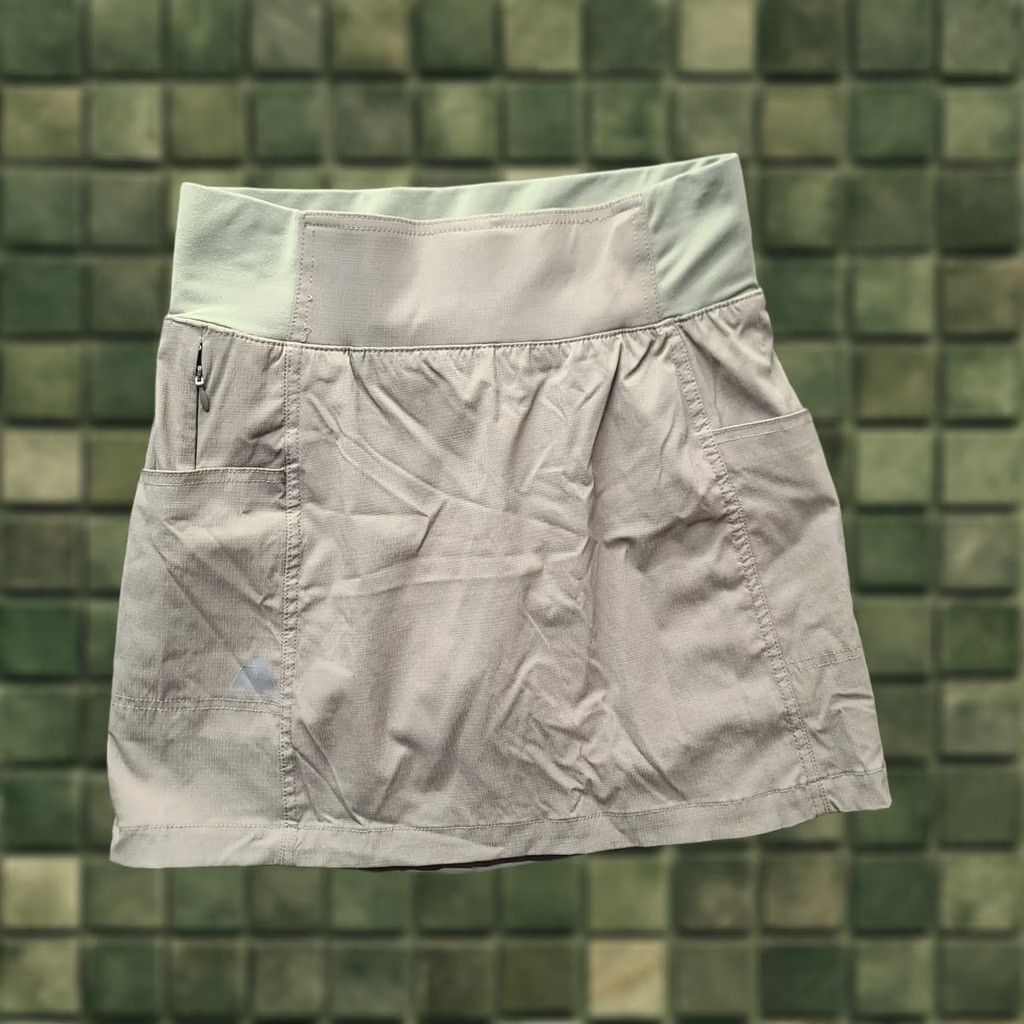 Eddie Bauer Eddie Bauer First Ascent Skirt Womens 0 Skort Regular Fit Lined Cargo Outdoors Green Nylon Spandex Microfiber Pockets Stretch Short Skort Style Size 25" / US 0 / IT 36 - 1 Thumbnail