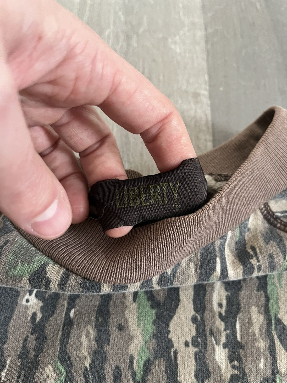 Liberty Vintage Liberty Real Tree Bark Camo Crewneck Size US M / EU 48-50 / 2 - 7 Thumbnail