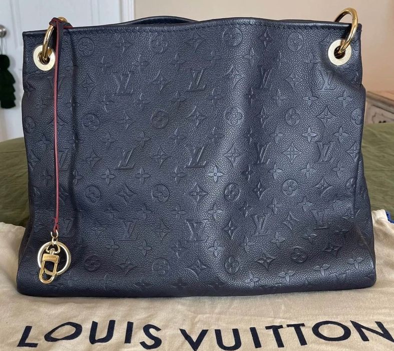 Louis Vuitton Monogram Artsy MM Hobo Bag 43lk722s