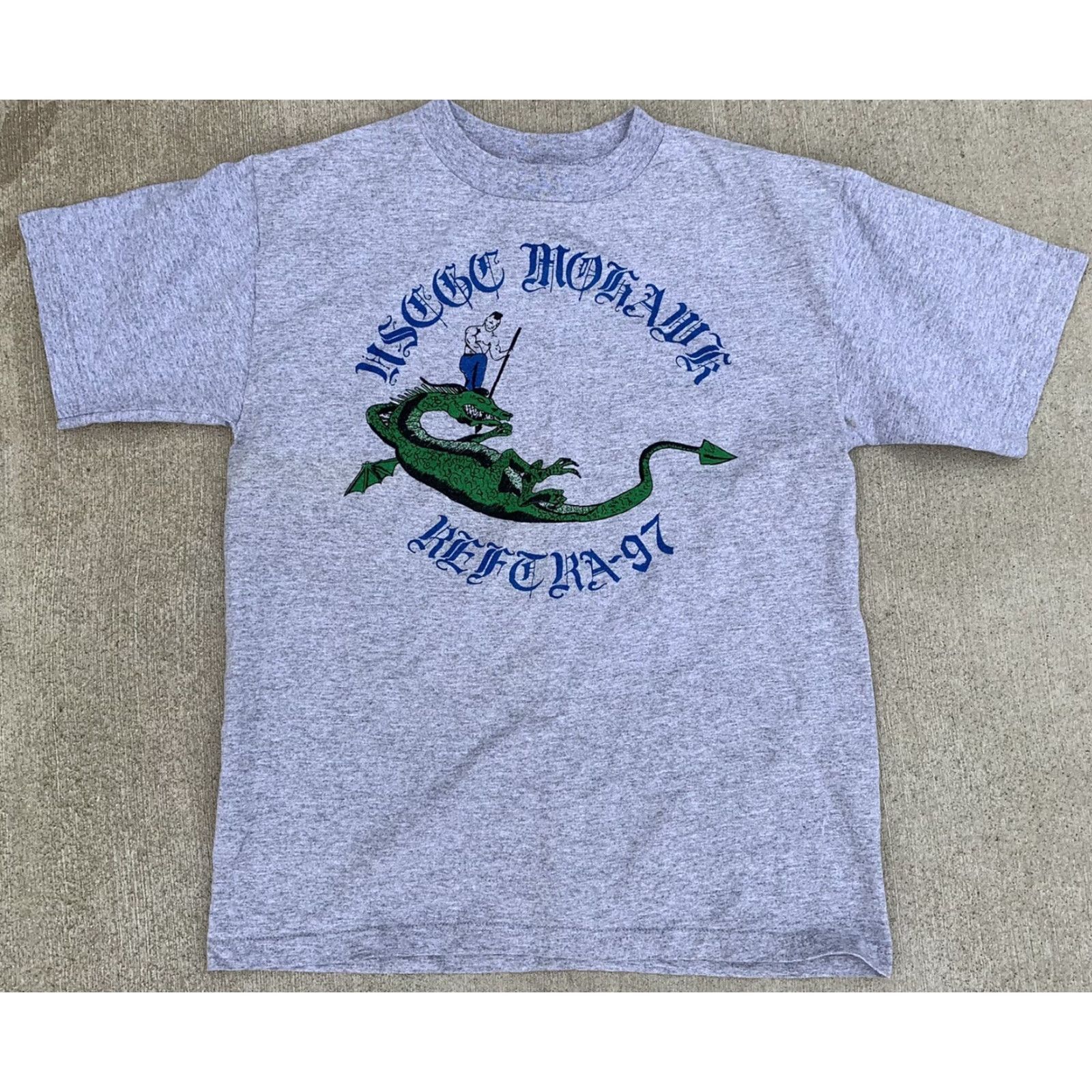 Vintage VINTAGE USCGC Mohawk REFTRA 97 T Shirt Made In USA Size M Medium Gray Graphic Print Men Shirt 90s US Coast Guard Cutter Mohawk Mens TSF Sportswear Size US M / EU 48-50 / 2 - 6 Thumbnail