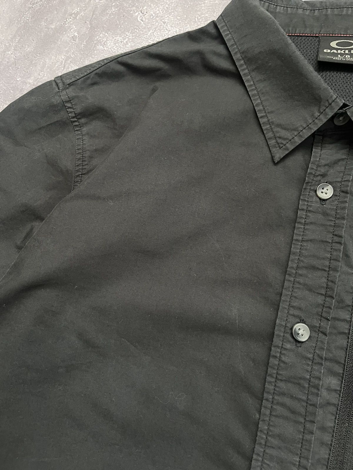 Oakley Rare Vintage Oakley ThermoGauge Black Nylon Shirt LongSleeve Size US L / EU 52-54 / 3 - 6 Thumbnail