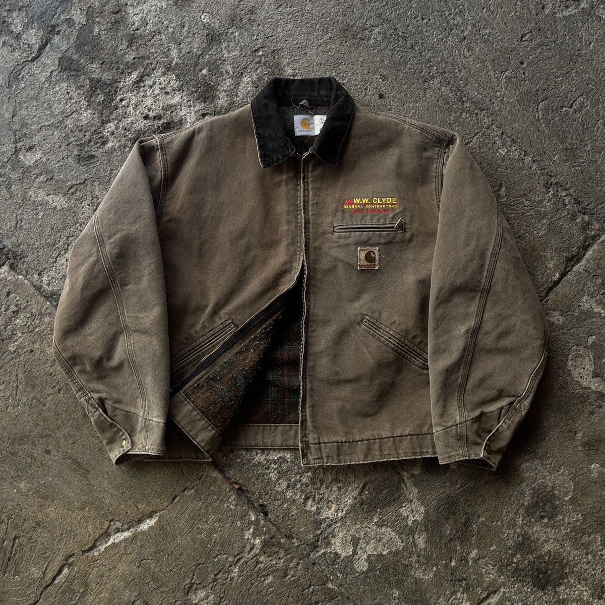 Carhartt detroit J43
