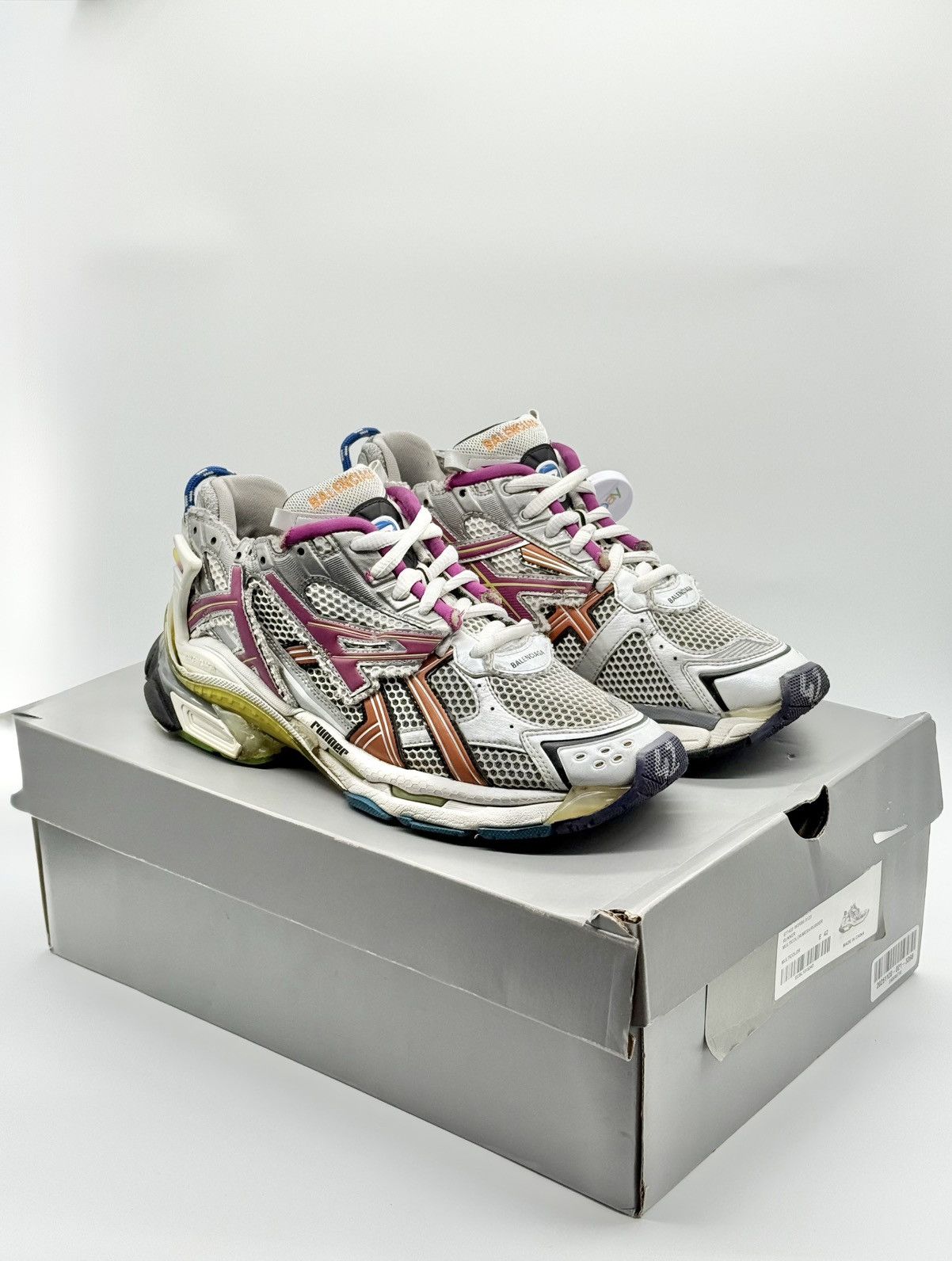 Balenciaga Size 9 - Balenciaga Runner Sneaker Multi-Color Size US 9 / EU 42 - 1 Thumbnail