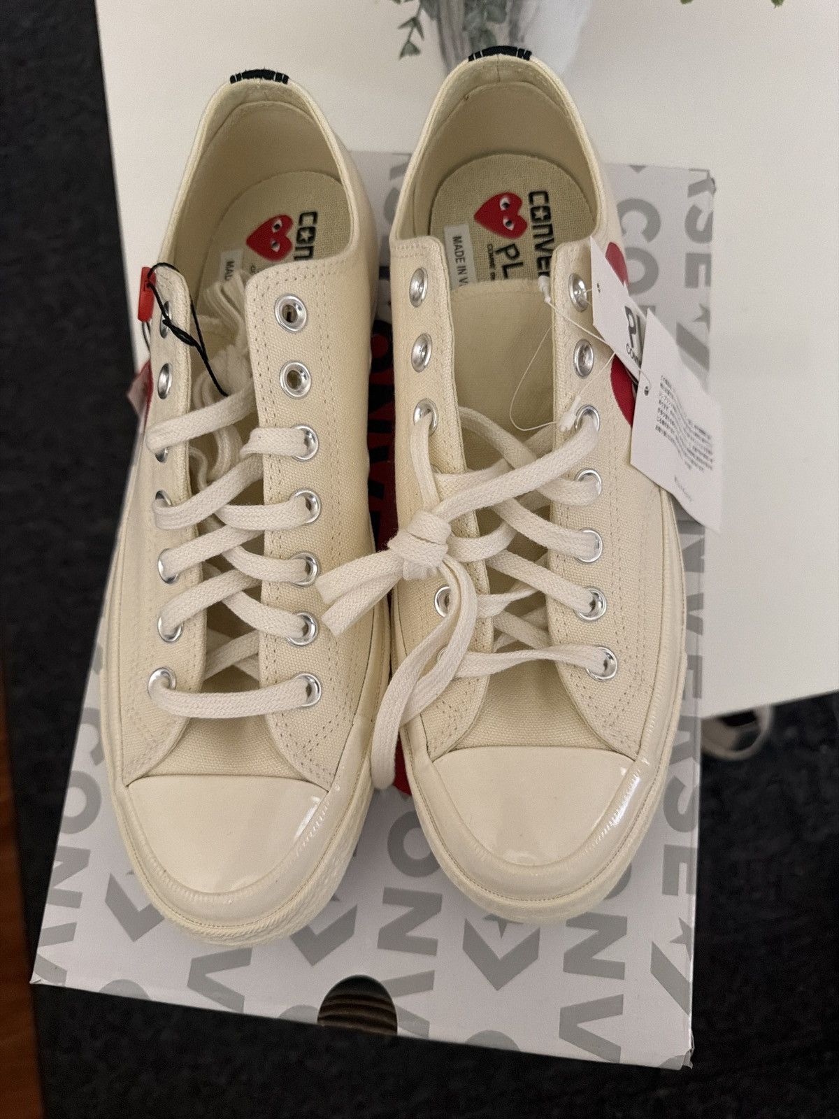 CDG by Comme des Garcons COMME DES GARÇONS PLAY X CHUCK 70 LOW 'MILK' Size US 9 / EU 42 - 3 Thumbnail