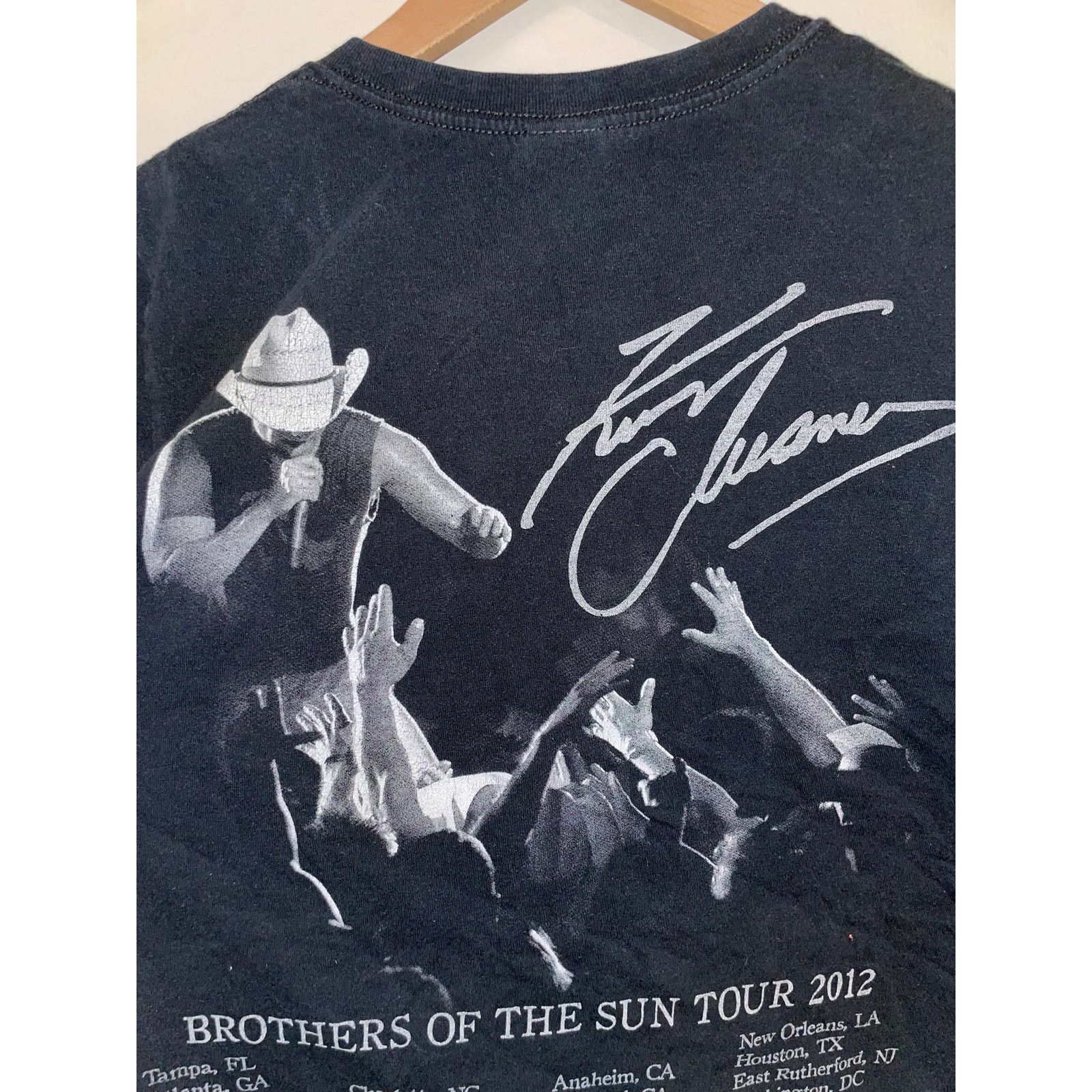Gildan Womens Kenny Chesney Shirt Brothers Country Tee 2012 Small Size S / US 4 / IT 40 - 7 Thumbnail