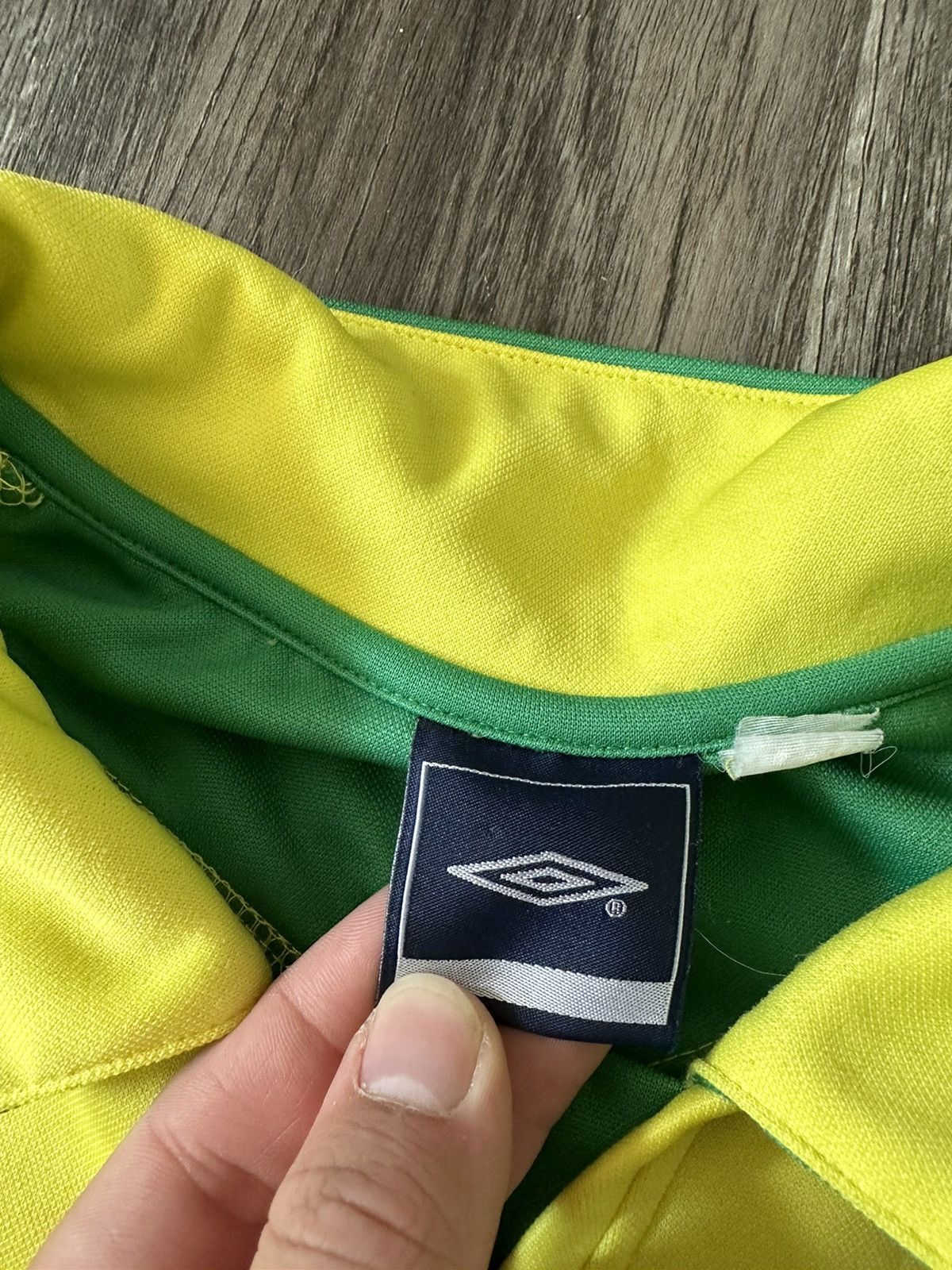 Umbro Brasil Umbro Vintage Training Soccer Jersey Size US XL / EU 56 / 4 - 5 Thumbnail
