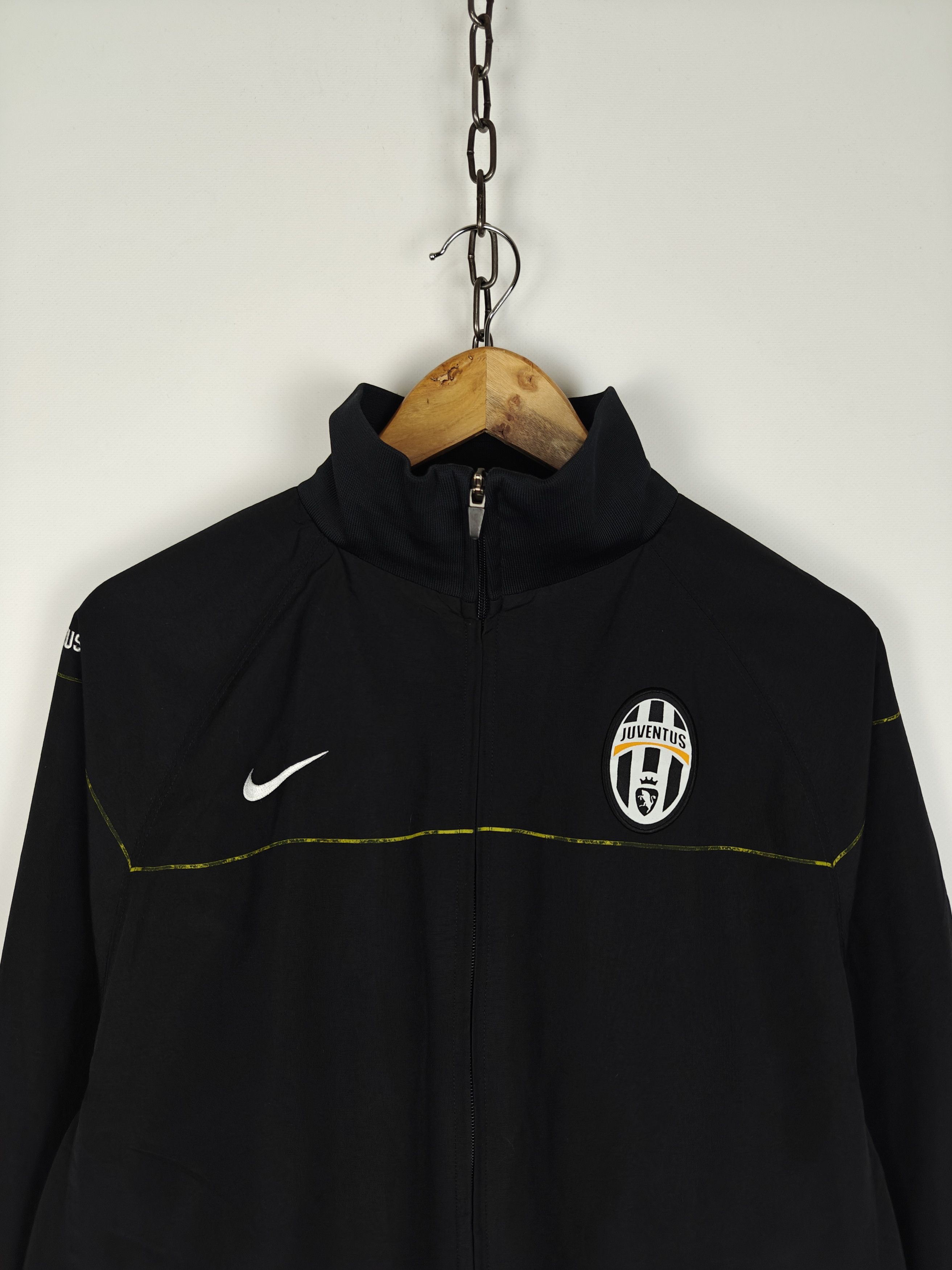 Nike Nike x Juventus Track Top Zip Jacket Black VTG size L Size US L / EU 52-54 / 3 - 2 Thumbnail