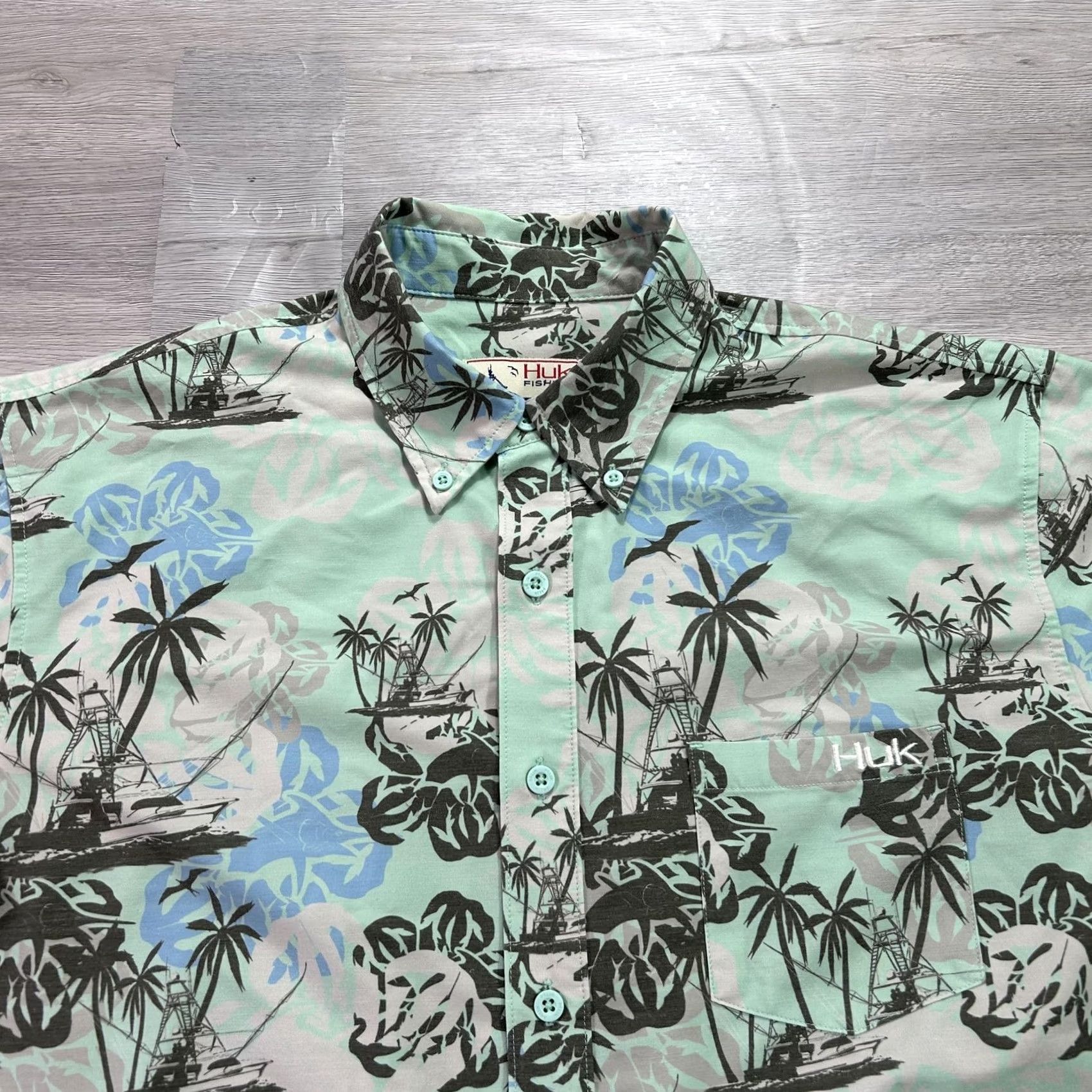 Vintage VINTAGE Huk Performance Fishing Shirt Mens Medium Mint Green Hawaiian Button Down Aloha Size US M / EU 48-50 / 2 - 3 Thumbnail