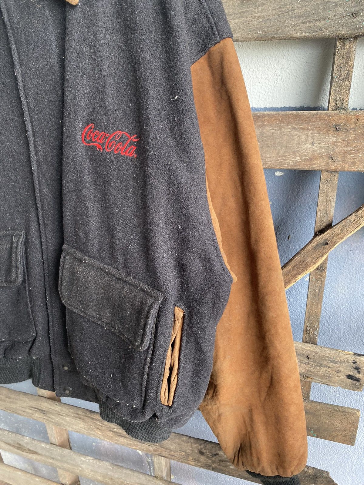 Vintage Vintage 90a Coca Cola Wool Sleeve Leather Jacket Size US XL / EU 56 / 4 - 6 Thumbnail