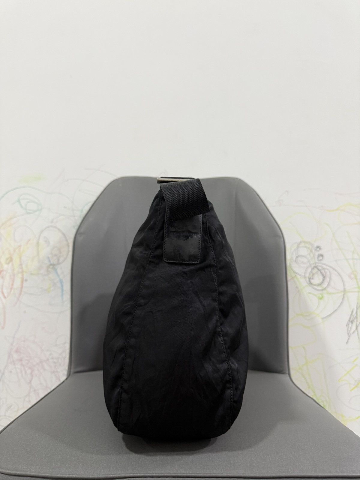 Prada Vintage Prada Black Medium Sling Shoulder Nylon Bag Size ONE SIZE - 4 Thumbnail