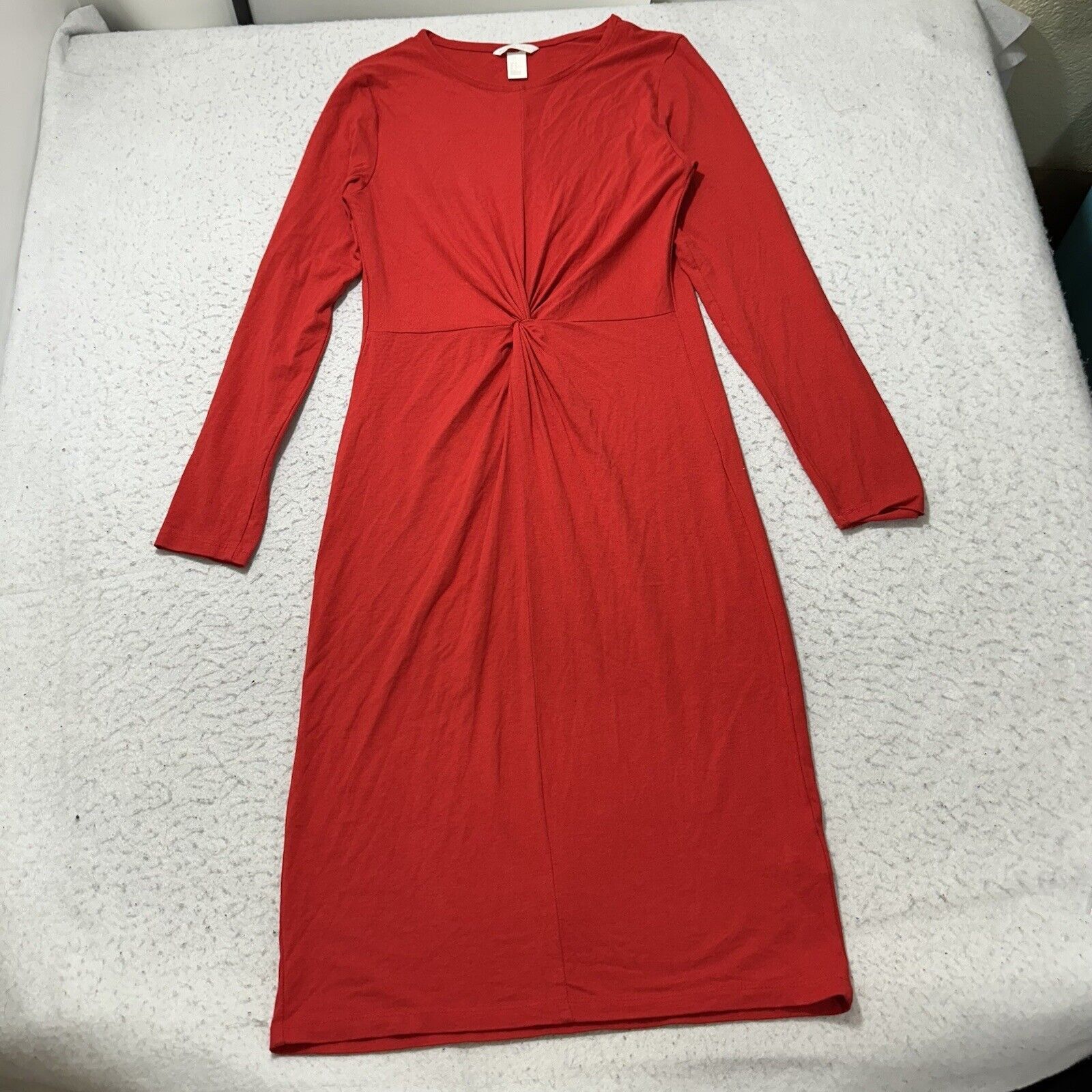 H&M H&M Medium Solid Red A-Line Cocktail Dress Stretch Midi Size M / US 6-8 / IT 42-44 - 1 Thumbnail