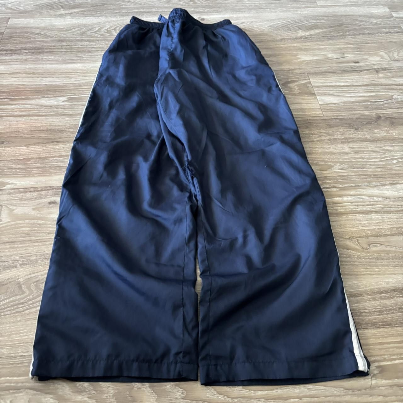 Japanese Brand Crazy Vintage Y2K/2000s Baggy Navy Blue Striped Skater Style Streetwear Track Pants! Size L Size US 32 / EU 48 - 3 Thumbnail