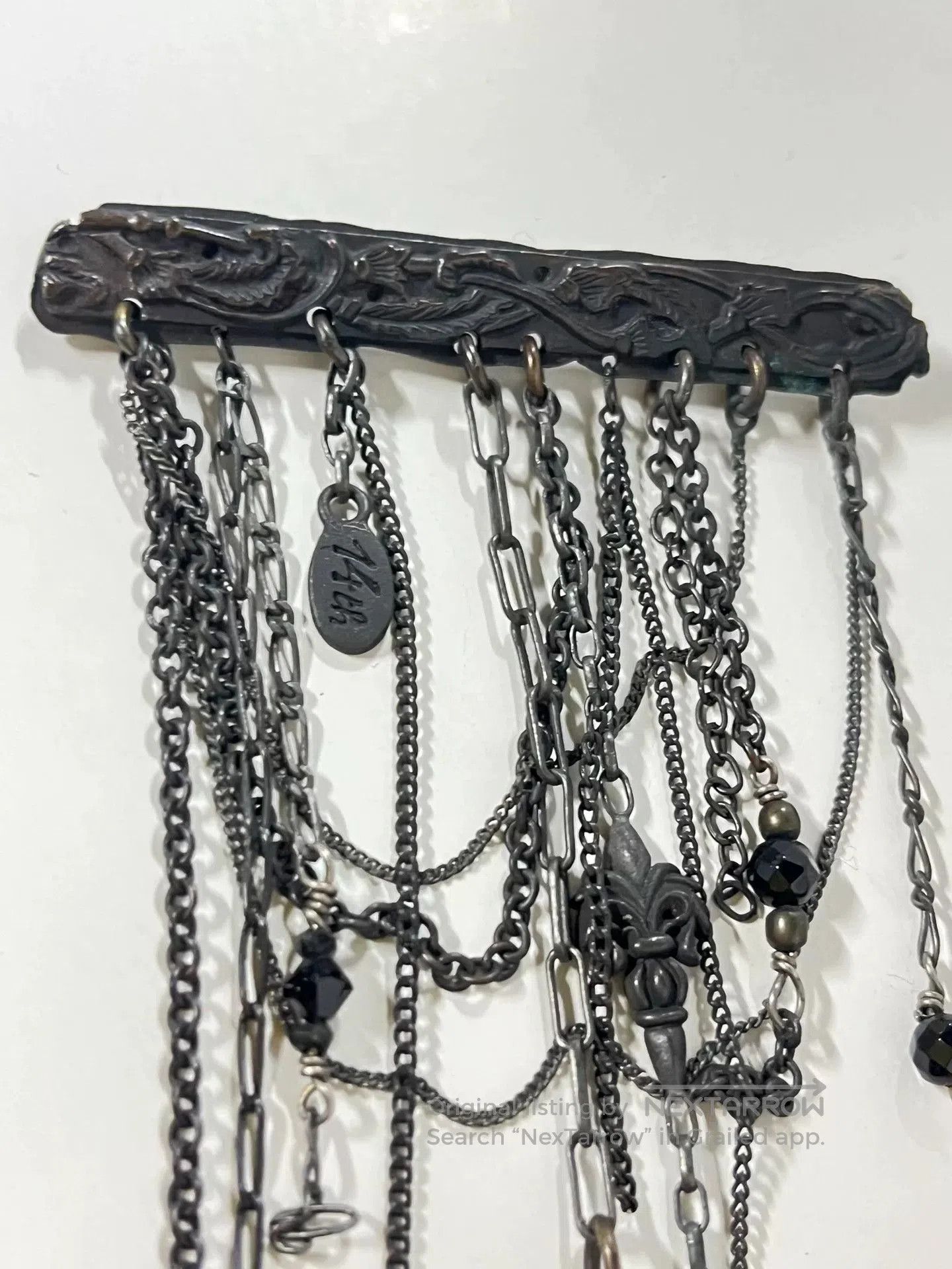14th Addiction Fringe Chain Brooch.