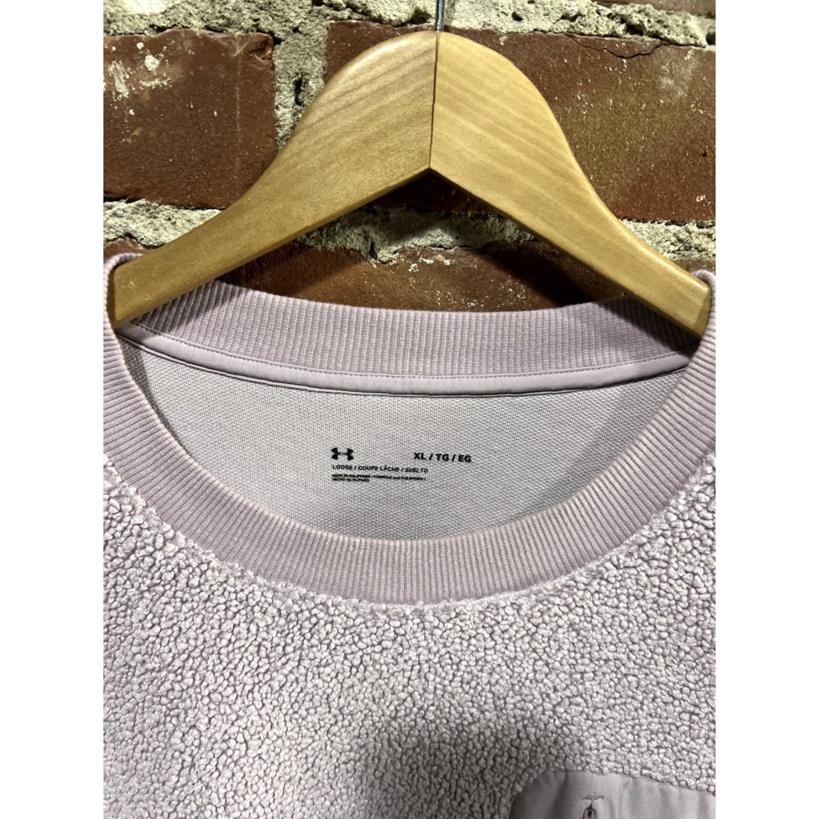 Under Armour Under Armour Sweatshirt Women’s XL Pink Sherpa Mission Crew Pullover Size XL / US 12-14 / IT 48-50 - 3 Thumbnail