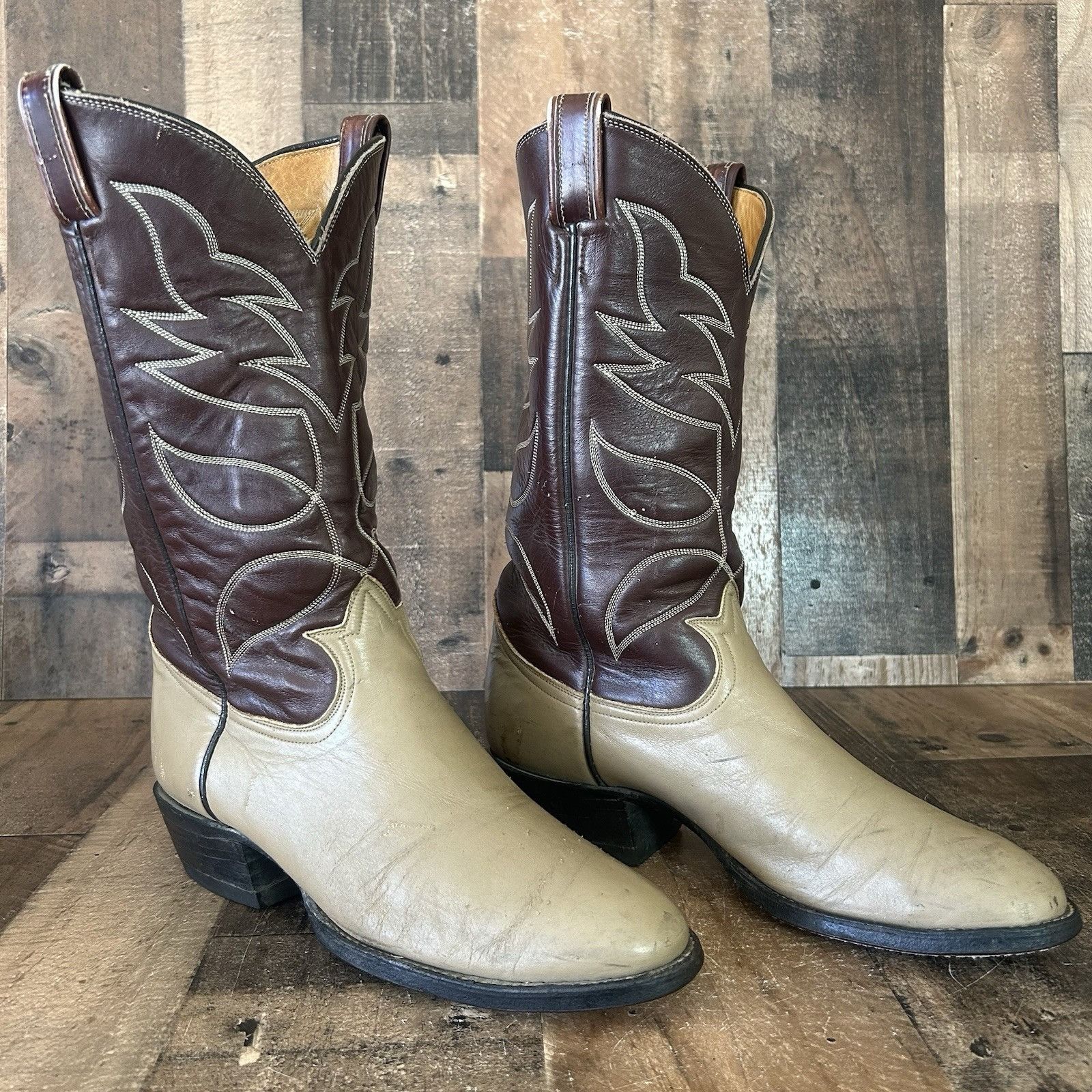 Tony Lama Tony Lama Vintage Gold Label Cowboy Boots Mens 9.5 D Size US 9.5 / EU 42-43 - 12 Thumbnail