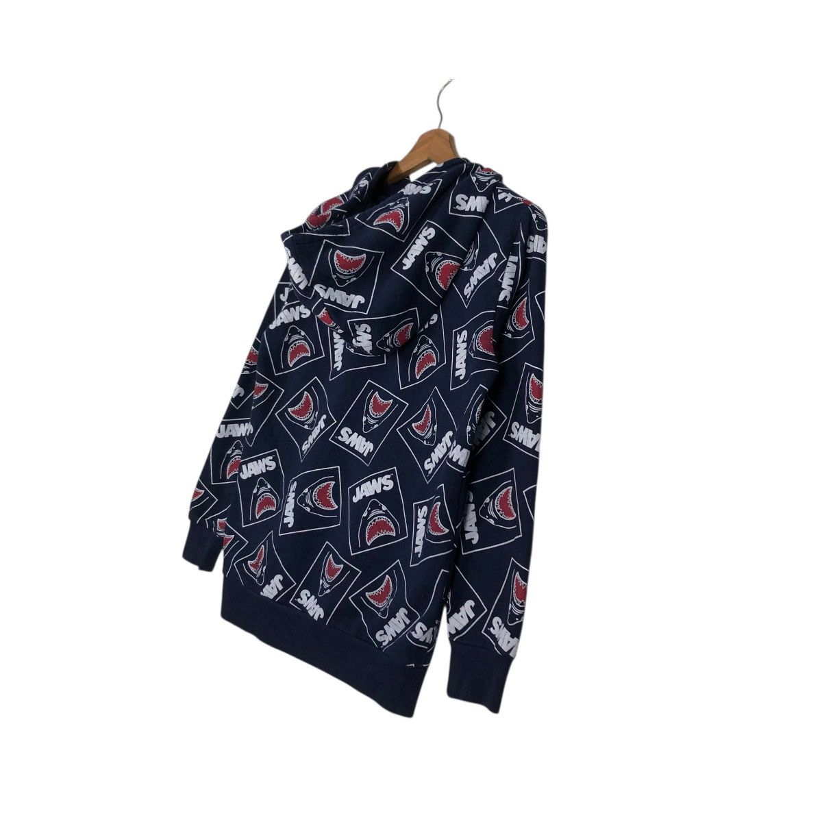 Japanese Brand 🔥VINTAGE HOODIE PULL OVER JAWS MOVIE FULL PRINT RARE DESIGN Size US M / EU 48-50 / 2 - 13 Thumbnail