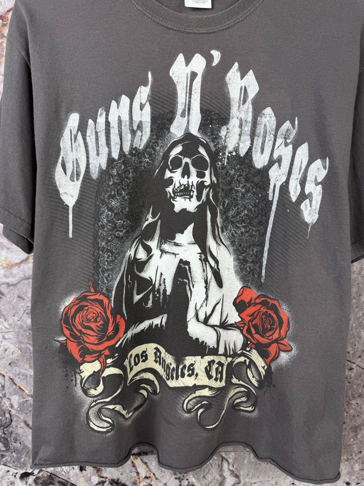 Gildan Guns N Roses Skull Graphic T Shirt Mens Grey Rock Band Tee Size US L / EU 52-54 / 3 - 5 Thumbnail