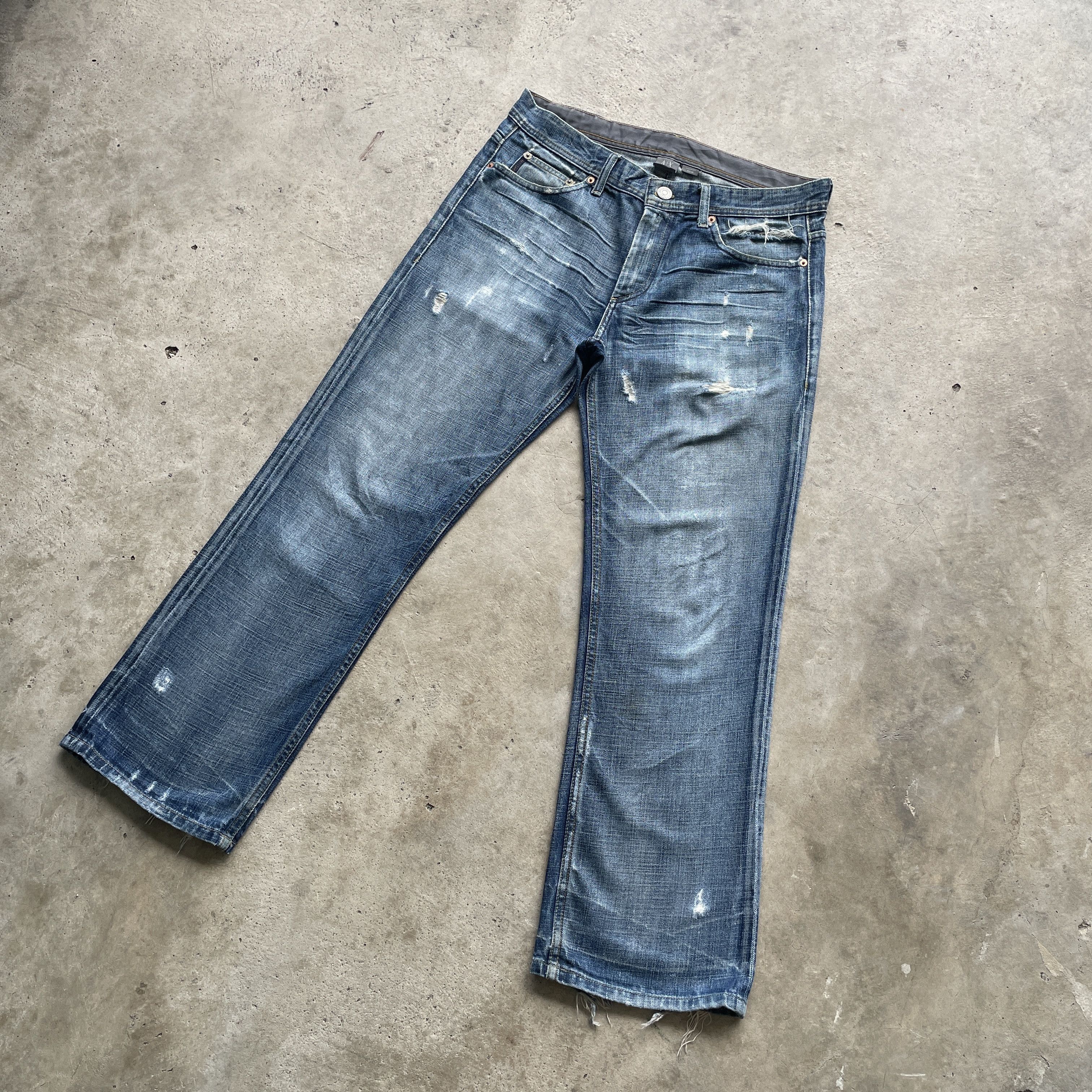Armani Exchange VINTAGE ARMANI EXCHANGE DISTRESSED JEANS USA FADED PANTS W35 Size US 35 - 2 Thumbnail