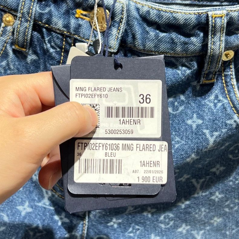 Louis Vuitton Louis Vuitton 25 FW washed blue presbyopic full print jean Size US 36 / EU 52 - 5 Thumbnail