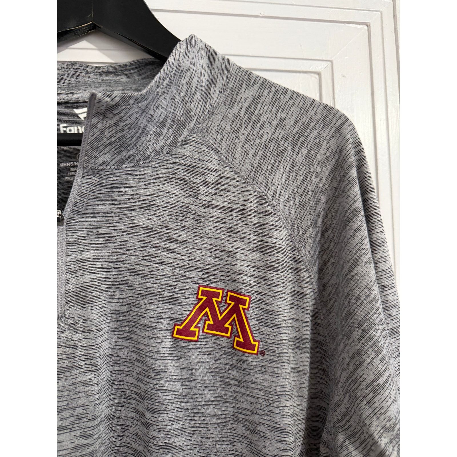 NCAA Minnesota Gophers Gray 1/4-Zip Pullover Men's Size XL Size US XL / EU 56 / 4 - 2 Thumbnail