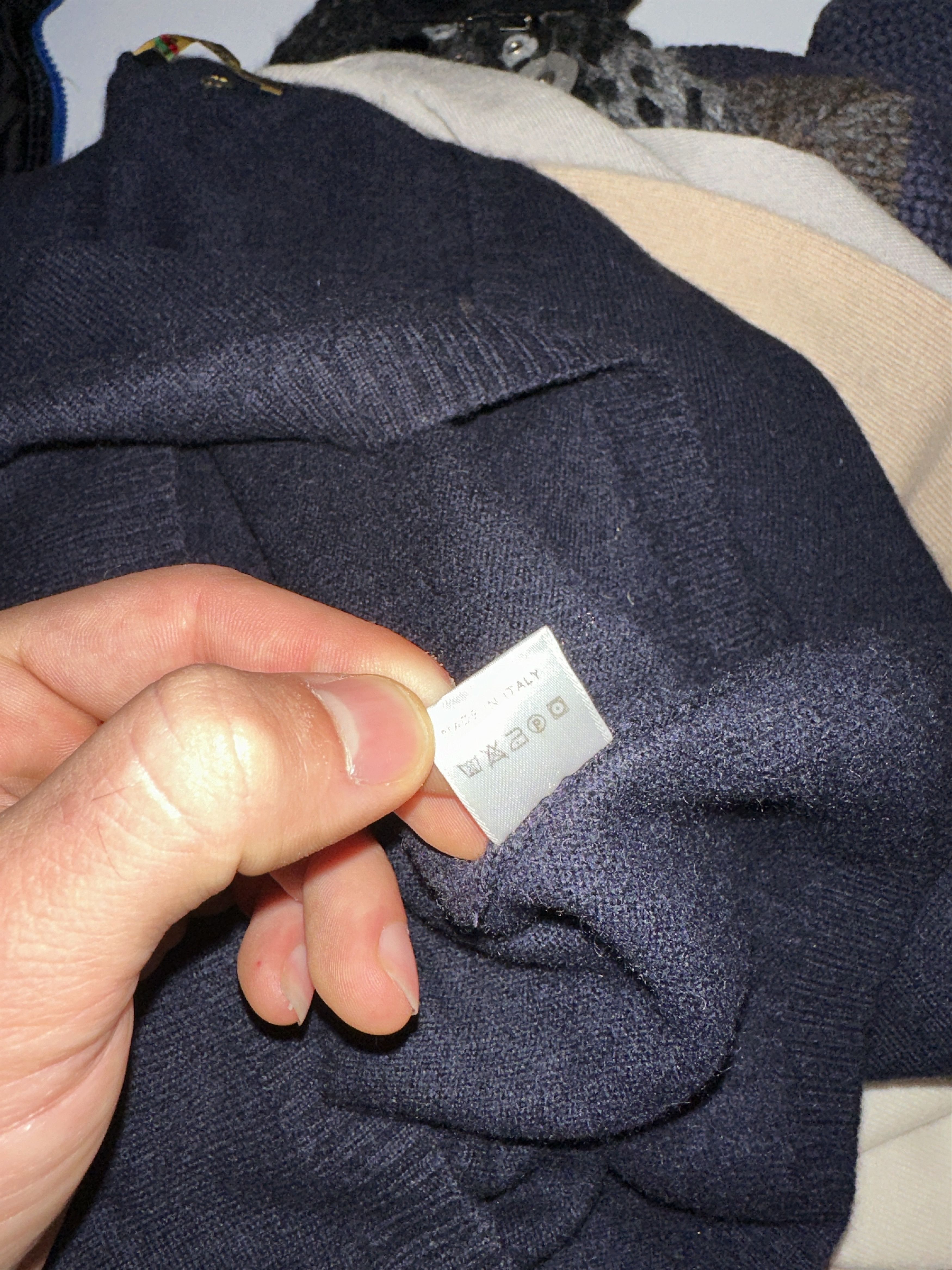 Loro Piana Loro Piana Cashmere V Neck Sweater Elbow Patches Size 46 M Size L / US 10 / IT 46 - 14 Thumbnail
