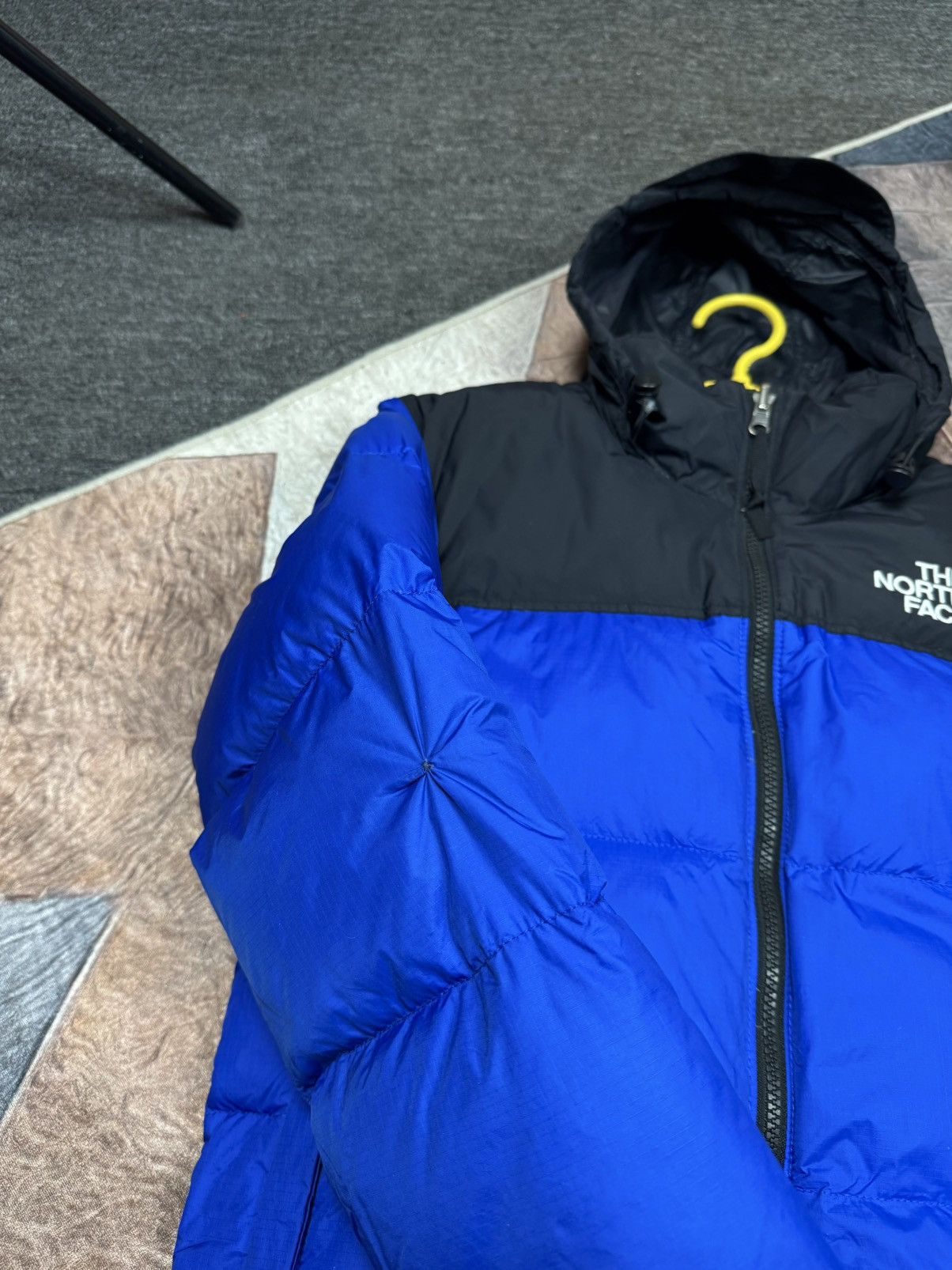 The North Face THE NORTH FACE NUPTSE 700 WOMANS PUFFER DOWN JACKET SIZE XS Size XS / US 0-2 / IT 36-38 - 23 Thumbnail