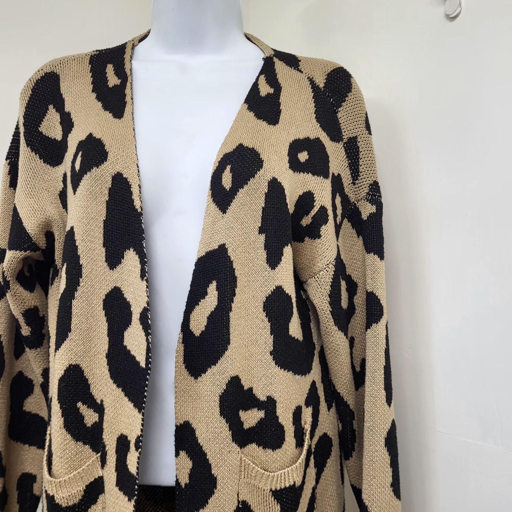 Vintage Vestidos Cardigan Womens M Animal Print Open Front Duster Long Sleeve Pockets Shirt Size M / US 6-8 / IT 42-44 - 5 Thumbnail