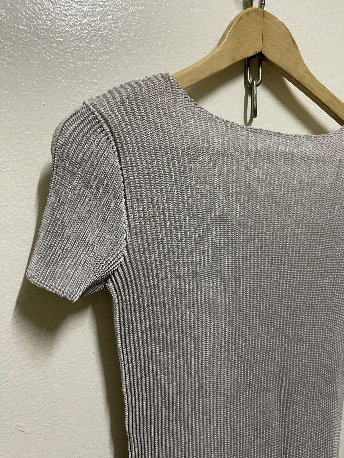 Japanese Brand Specchio Pleats T Shirt Size S / US 4 / IT 40 - 8 Thumbnail