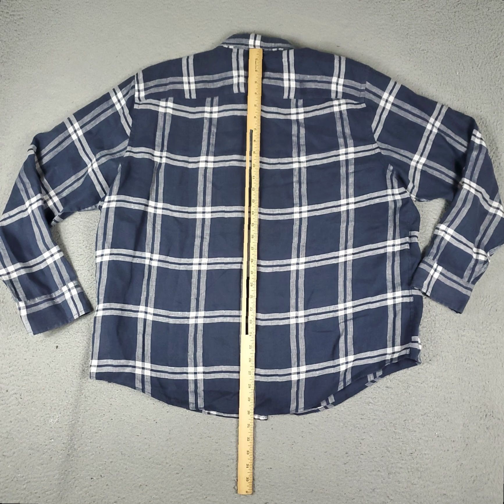 UNTUCKit UNTUCKit Men's XL Blue Plaid Linen Button-Up Shirt Long Sleeve Casual Size US XL / EU 56 / 4 - 3 Thumbnail