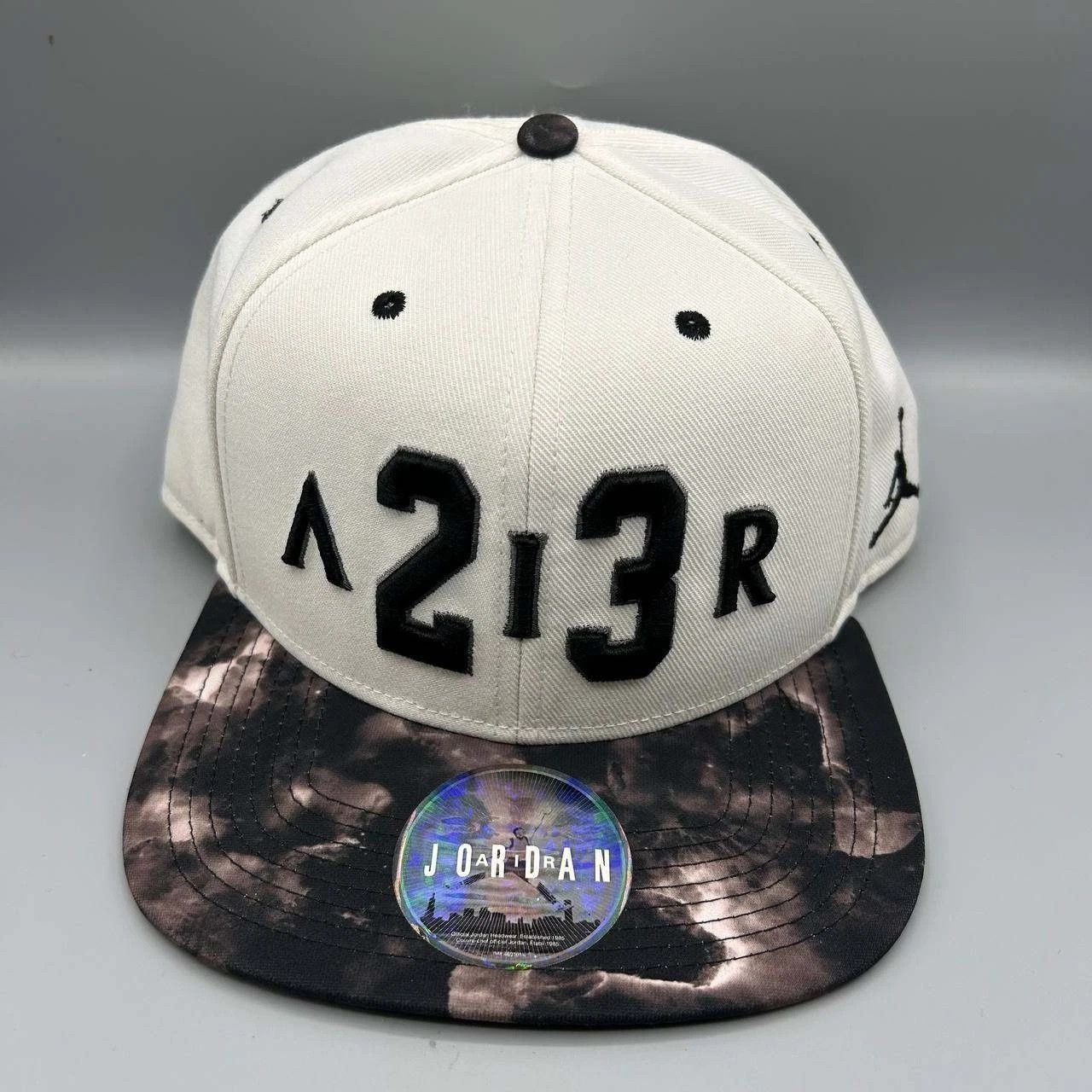 Jordan Brand Air Jordan 23 Hat Men Embroidered Logo Jumpman Snap Back Cap Size ONE SIZE - 1 Thumbnail