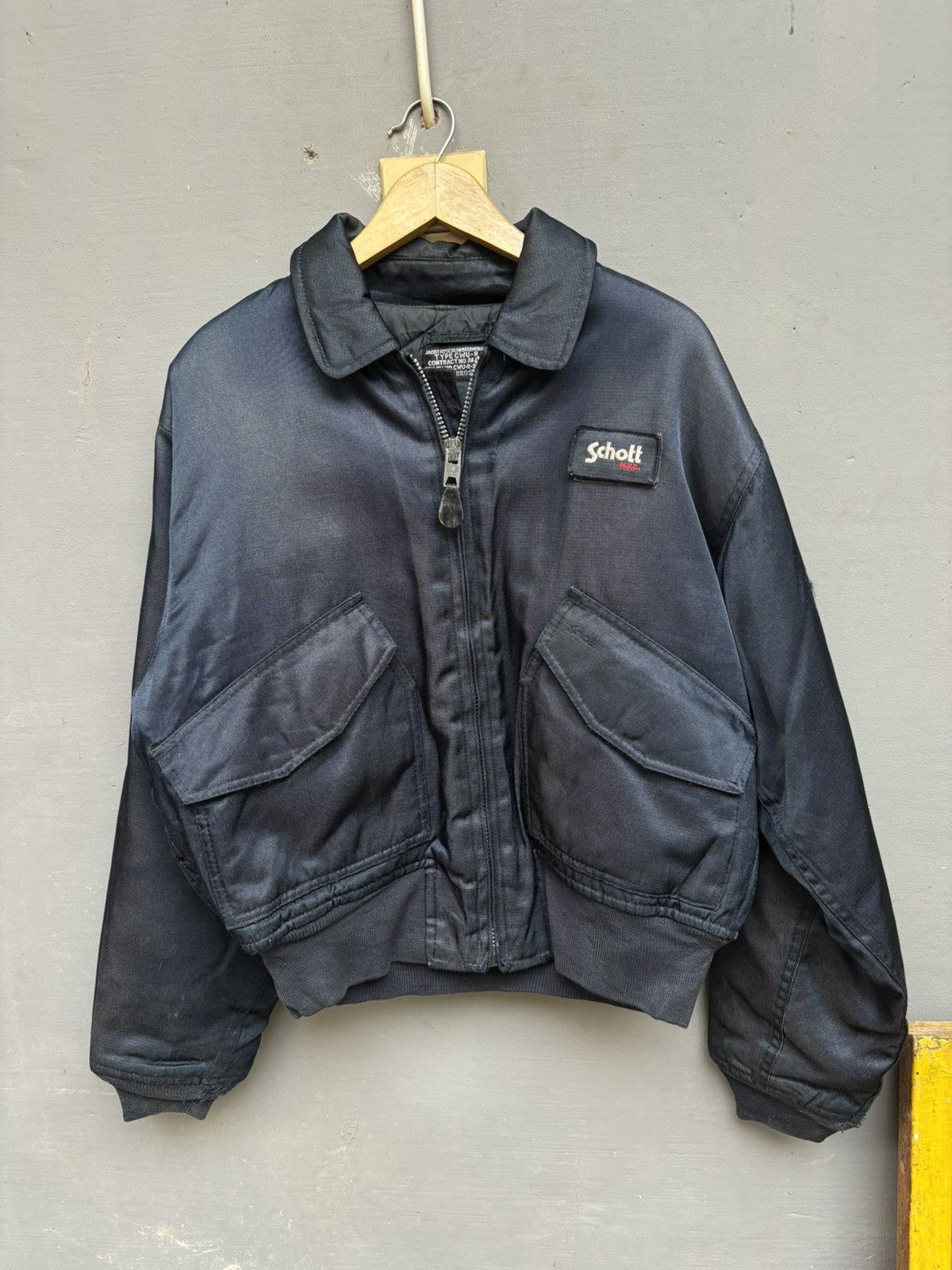 Schott Schott cwu 45 bomber jacket vintage 90s Size US L / EU 52-54 / 3 - 1 Thumbnail