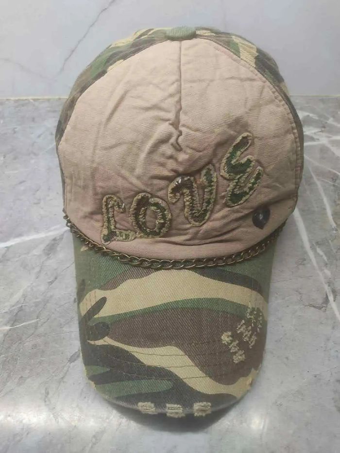 Japanese Brand Vintage Love Camo Distressed Style Cap Hat Size ONE SIZE - 2 Thumbnail