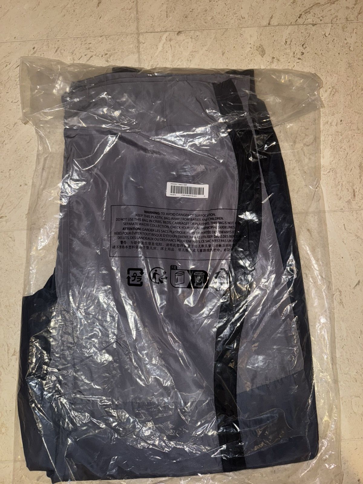 Supreme × Umbro Supreme Umbro Gradient Track Pant Size US 36 / EU 52 - 4 Thumbnail