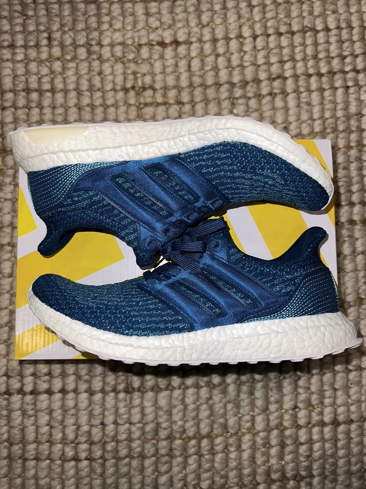 Adidas Adidas Parley Ultra Boost Size US 8.5 / EU 41-42 - 1 Thumbnail