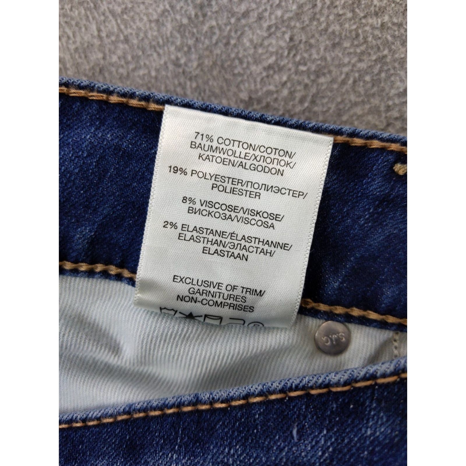 Silver Jeans Co. Silver Jeans Co Avery Straight Jeans Womens 28x30 Blue Mid Rise Stretch Denim Shirt/Pants? Size 28" / US 6 / IT 42 - 6 Thumbnail
