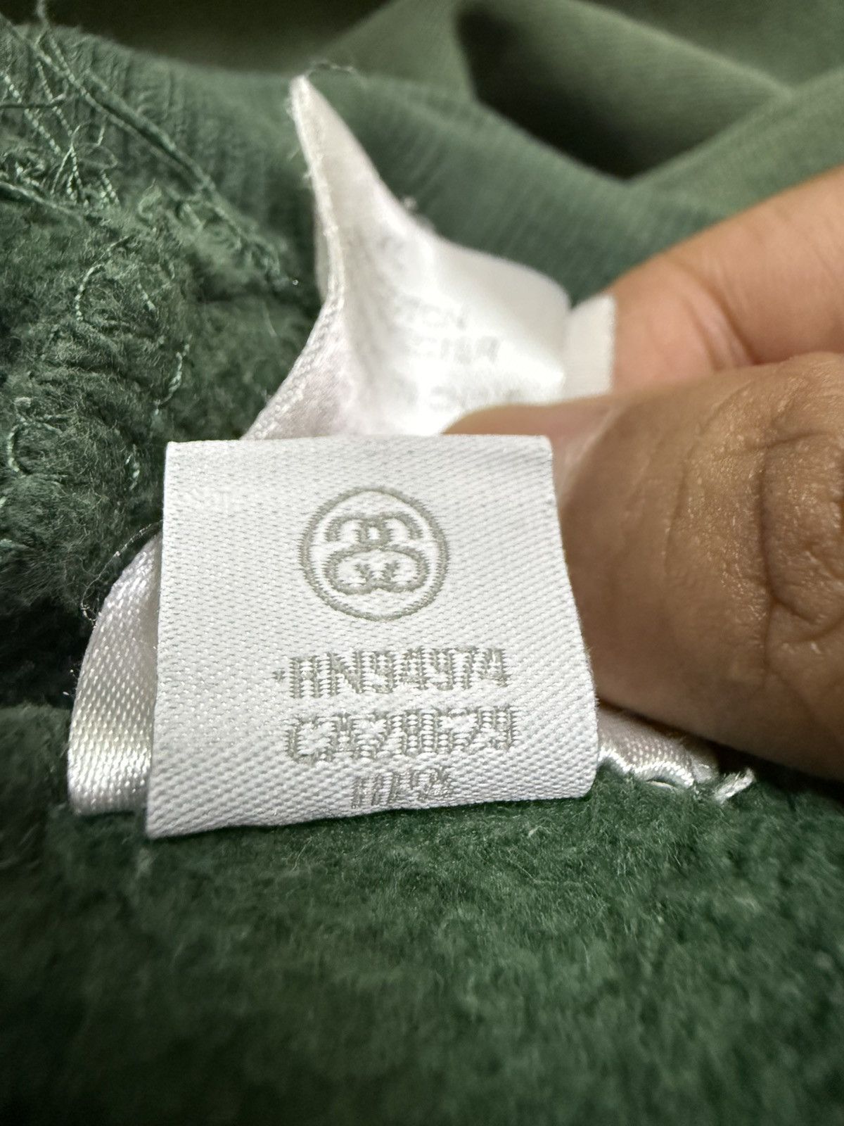 Stussy Stussy Emdroidery Center Logo Distressed Sweatshirt Size US XL / EU 56 / 4 - 13 Thumbnail