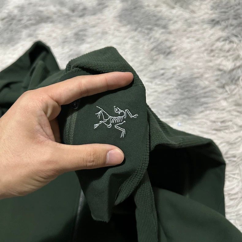 Arc'teryx Arcteryx Delta LT Fleece Jacket in Dark Green Size US S / EU 44-46 / 1 - 3 Thumbnail