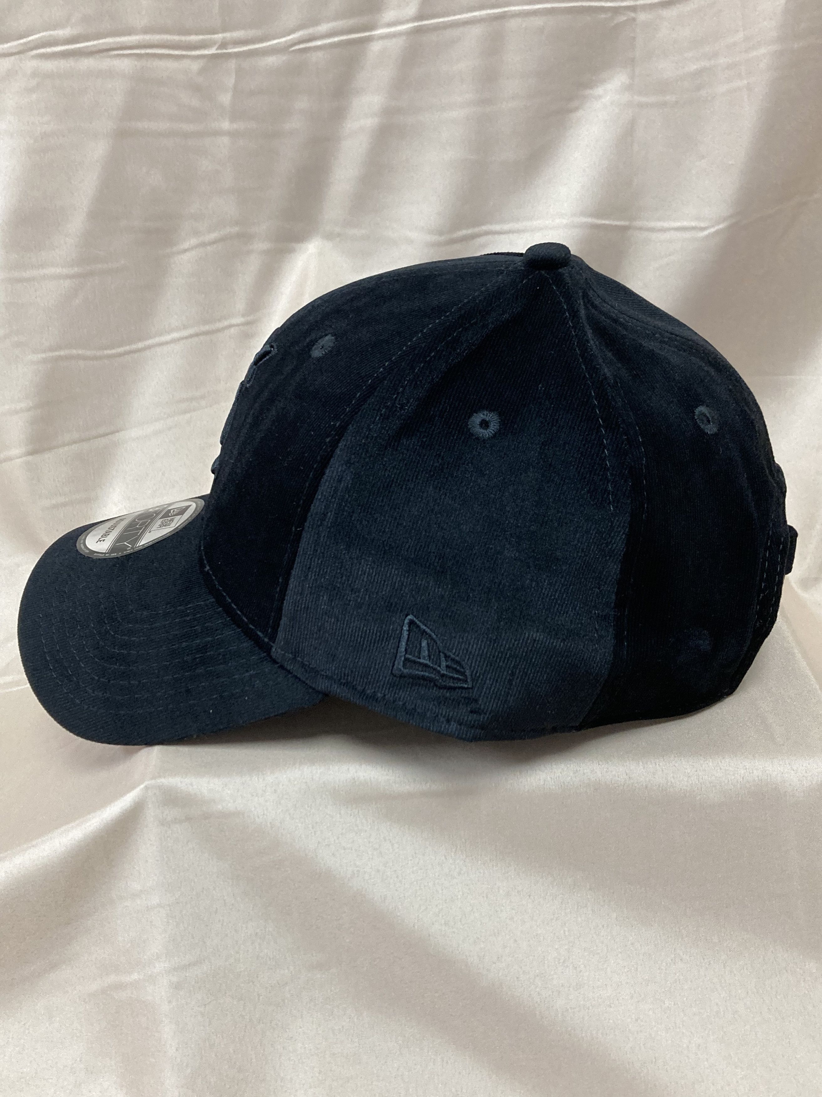 Yves Saint Laurent YSL Sunscreen baseball Corduroy cap Size ONE SIZE - 5 Thumbnail
