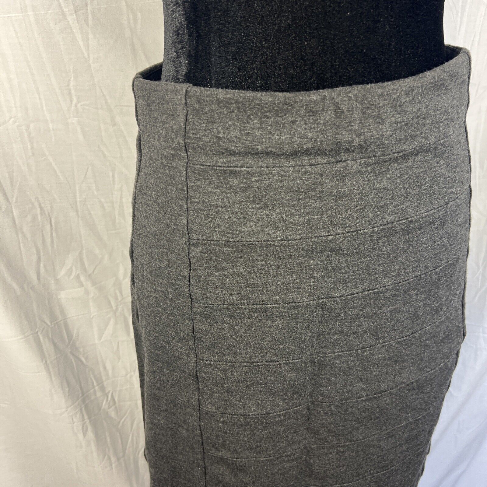 White House Black Market White House Black Market Skirt Sz 8 Gray Pencil Knee Length Size 30" / US 8 / IT 44 - 2 Thumbnail