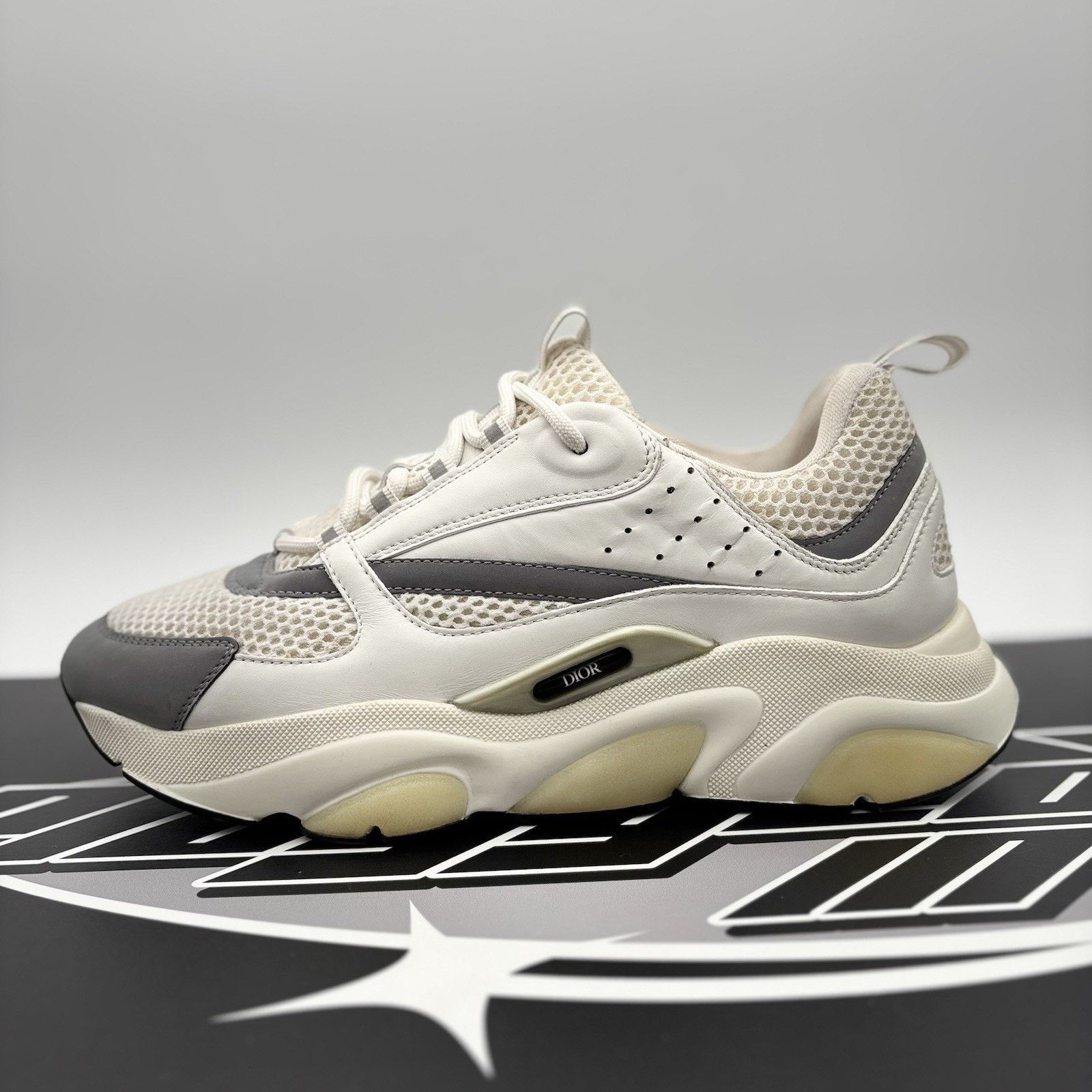Dior Dior B22 Sneaker ' White Reflective ' | SUPER CLEAN! Size US 11 / EU 44 - 11 Thumbnail