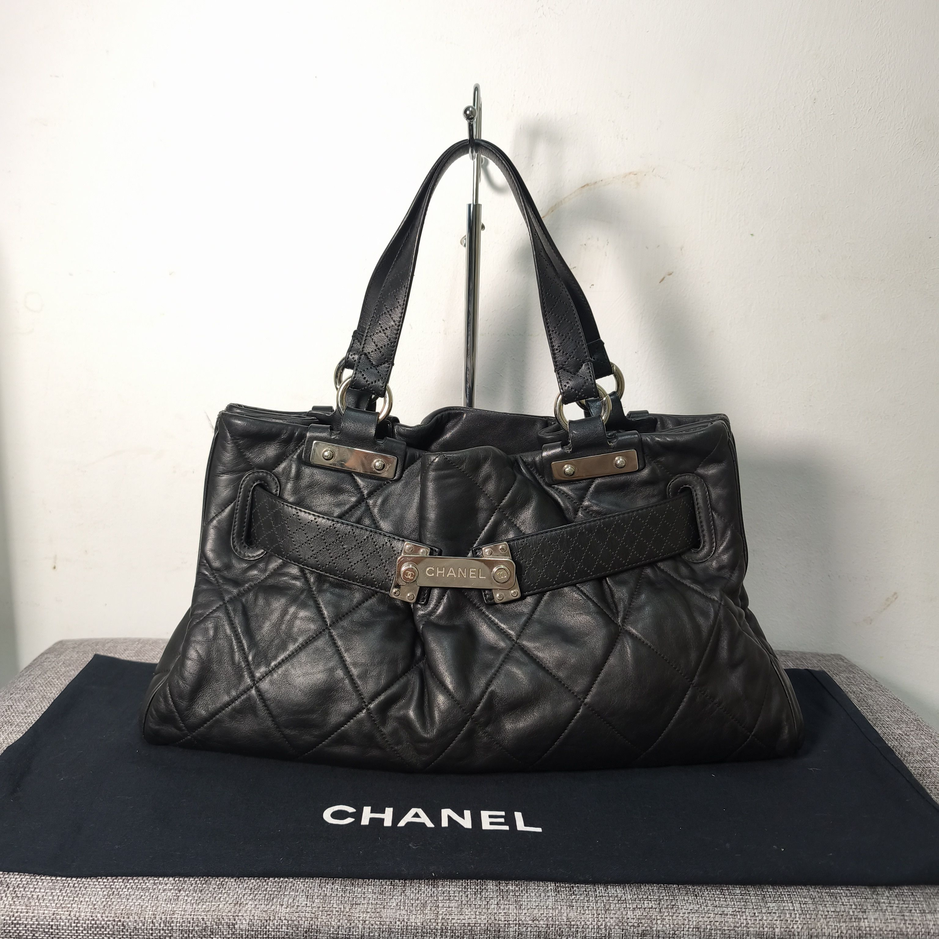 Chanel Chanel 2008 Vintage East West Expandable Strap Tote Size ONE SIZE - 2 Thumbnail