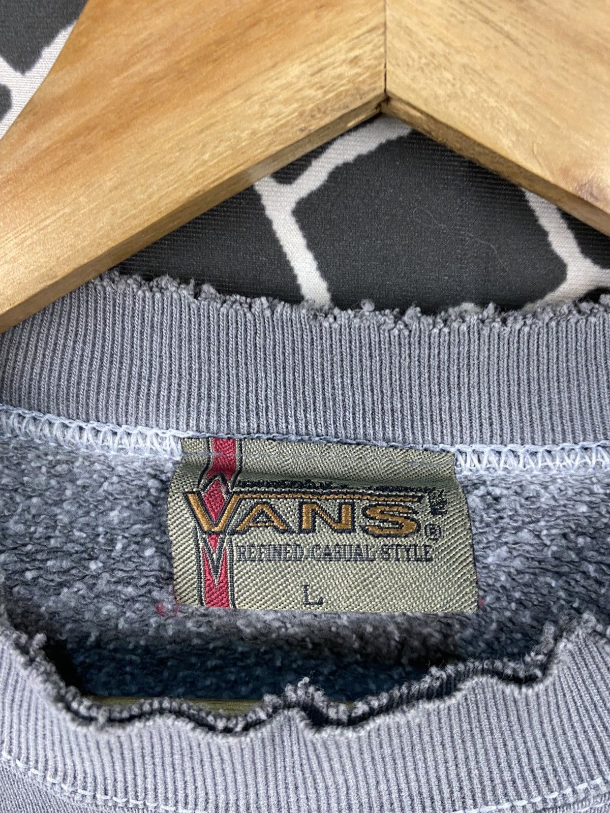 Vans Vintage Distress Vans Sweatshirt Size US XL / EU 56 / 4 - 5 Thumbnail