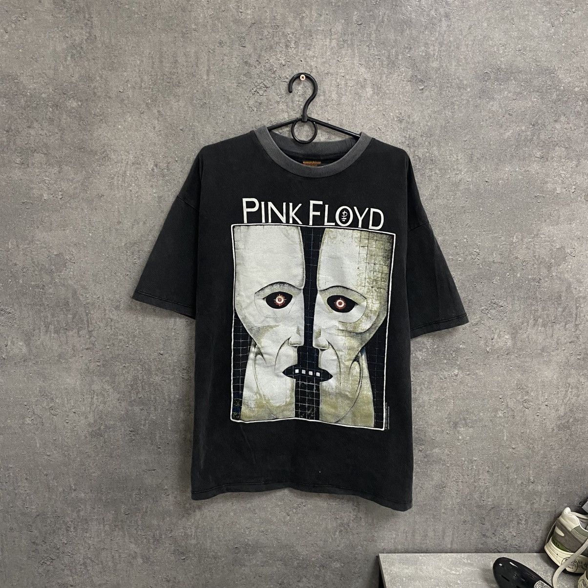 Band Tees Vintage Pink Floyd 1994 T-Shirt Division Bell Europe Size US L / EU 52-54 / 3 - 1 Thumbnail