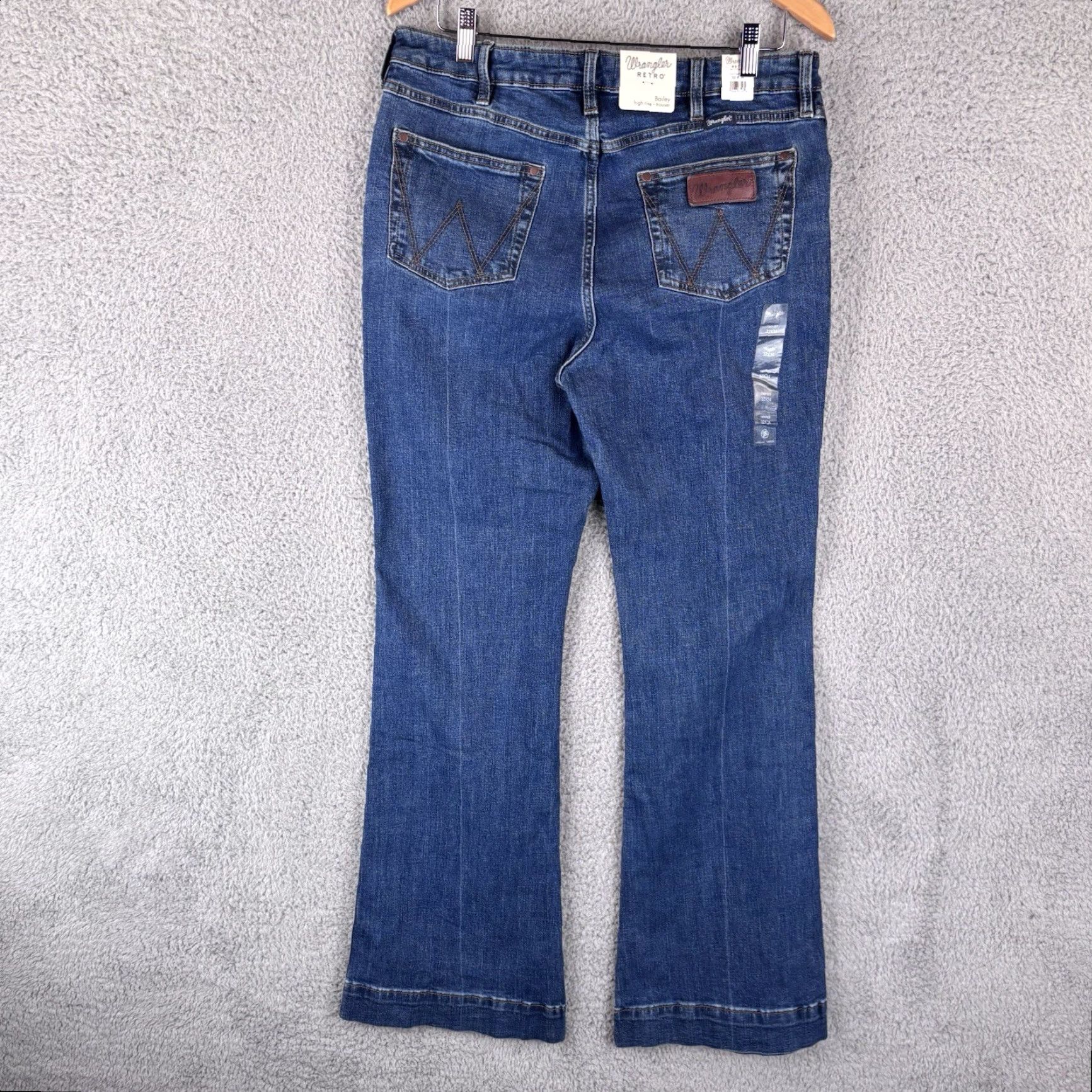 Wrangler VINTAGE Wrangler Retro High Rise Bailey Trouser Jeans Women’s 32x34 Bootcut Slim? (Note: This is unclear) Size 24" / US 00 / IT 34 - 4 Thumbnail